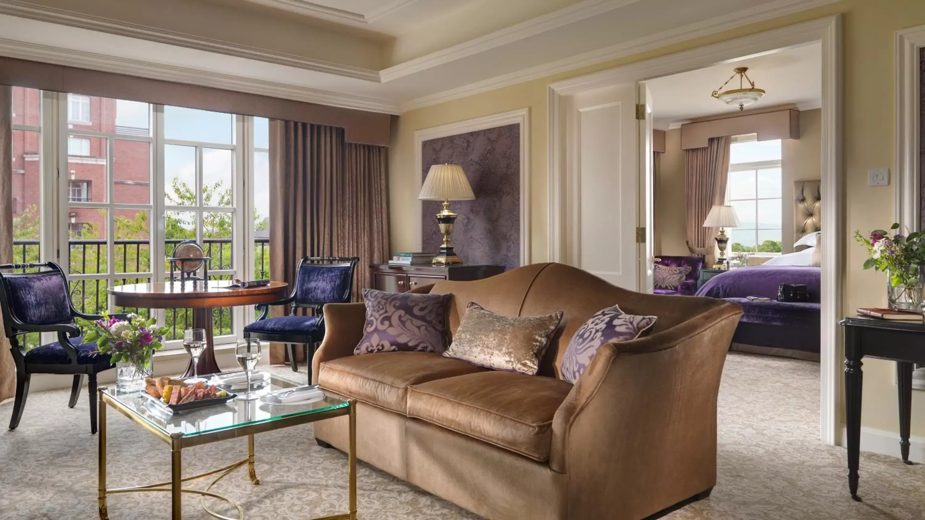 Photo of the whole room, Seating Area in InterContinental Dublin, an IHG Hotel