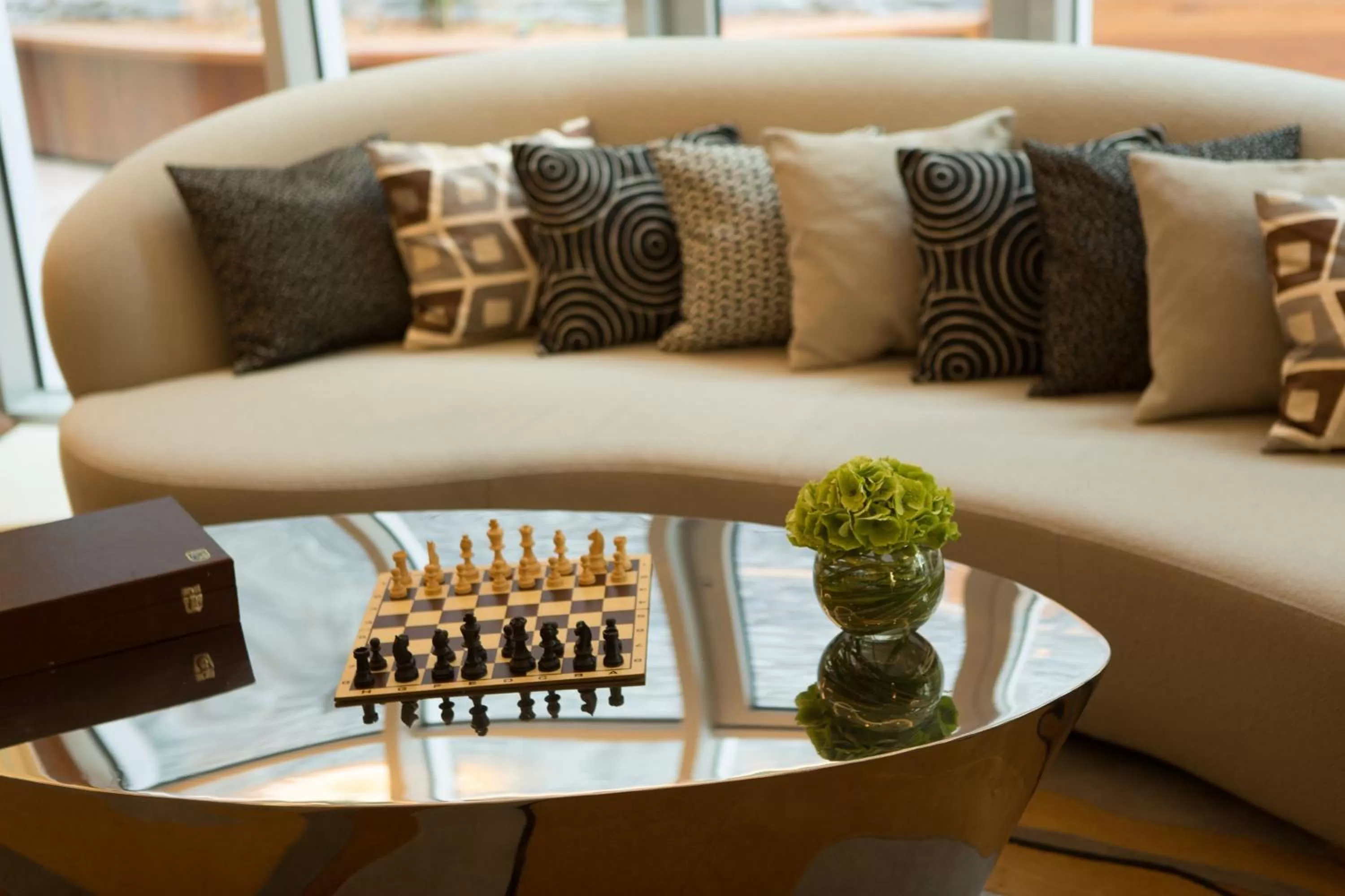 Restaurant/places to eat in Renaissance Paris Republique Hotel & Spa