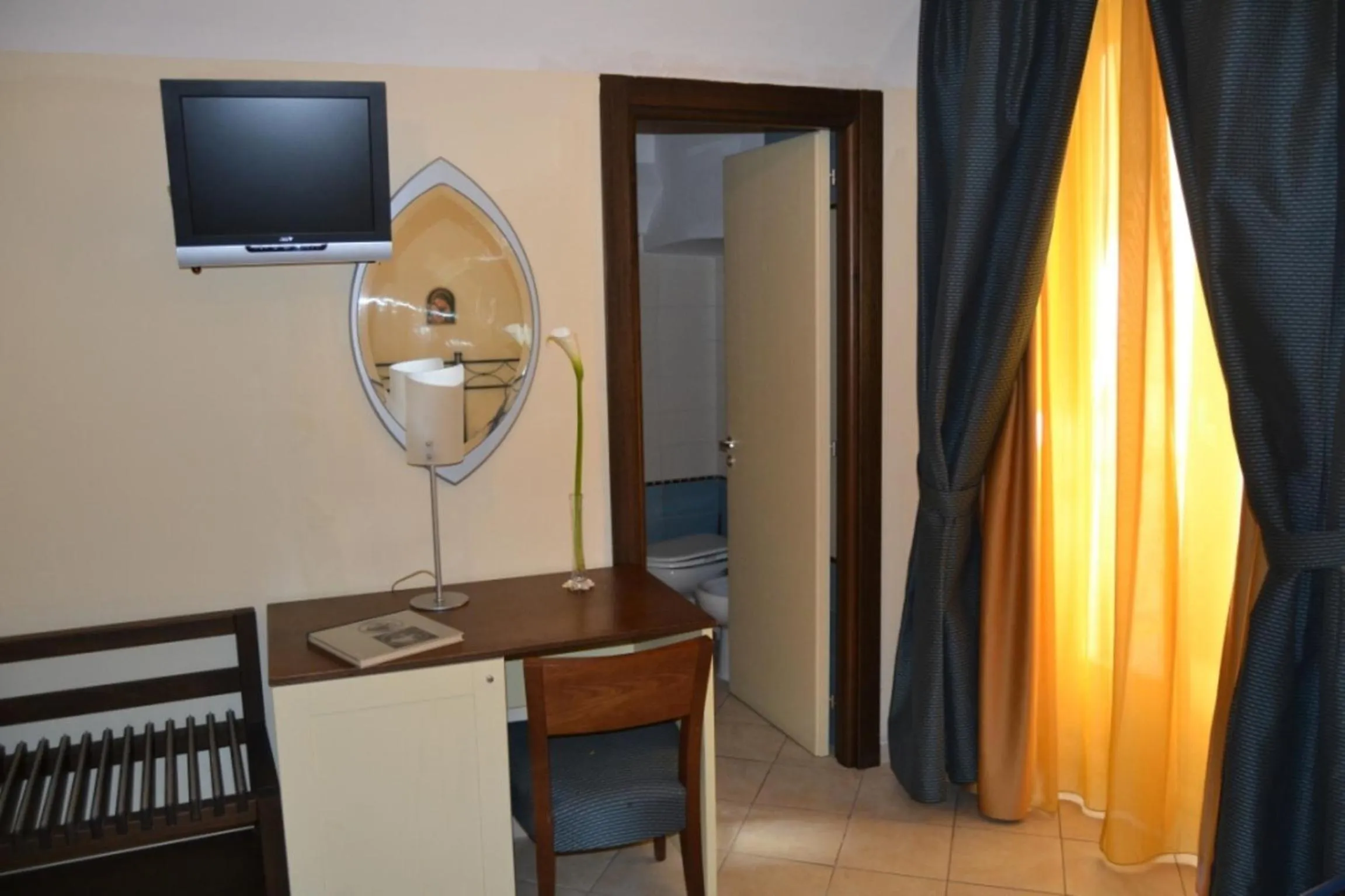 Decorative detail in Al Pescatore Hotel & Restaurant