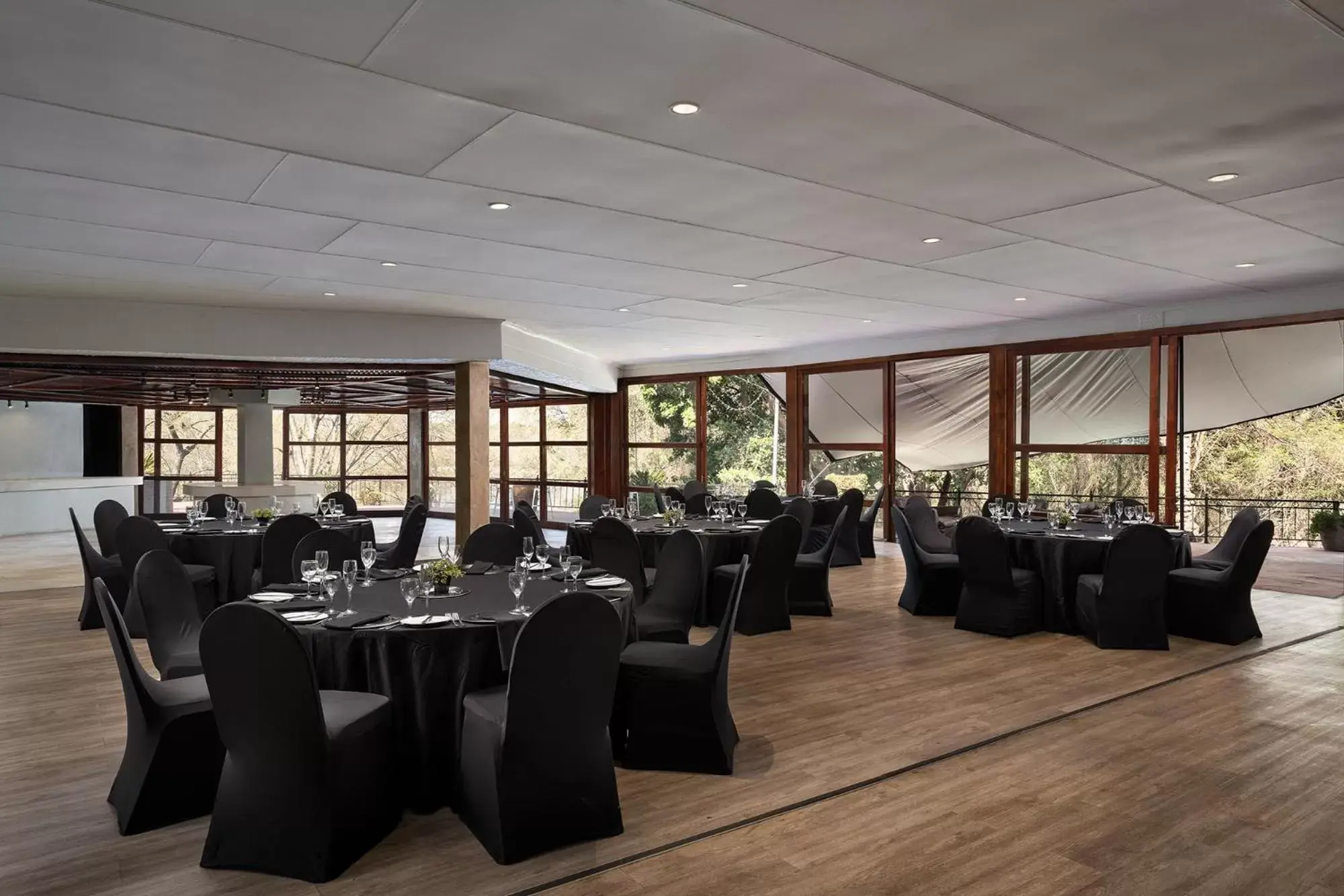 Banquet/Function facilities, Banquet Facilities in Premier Hotel Roodevalley