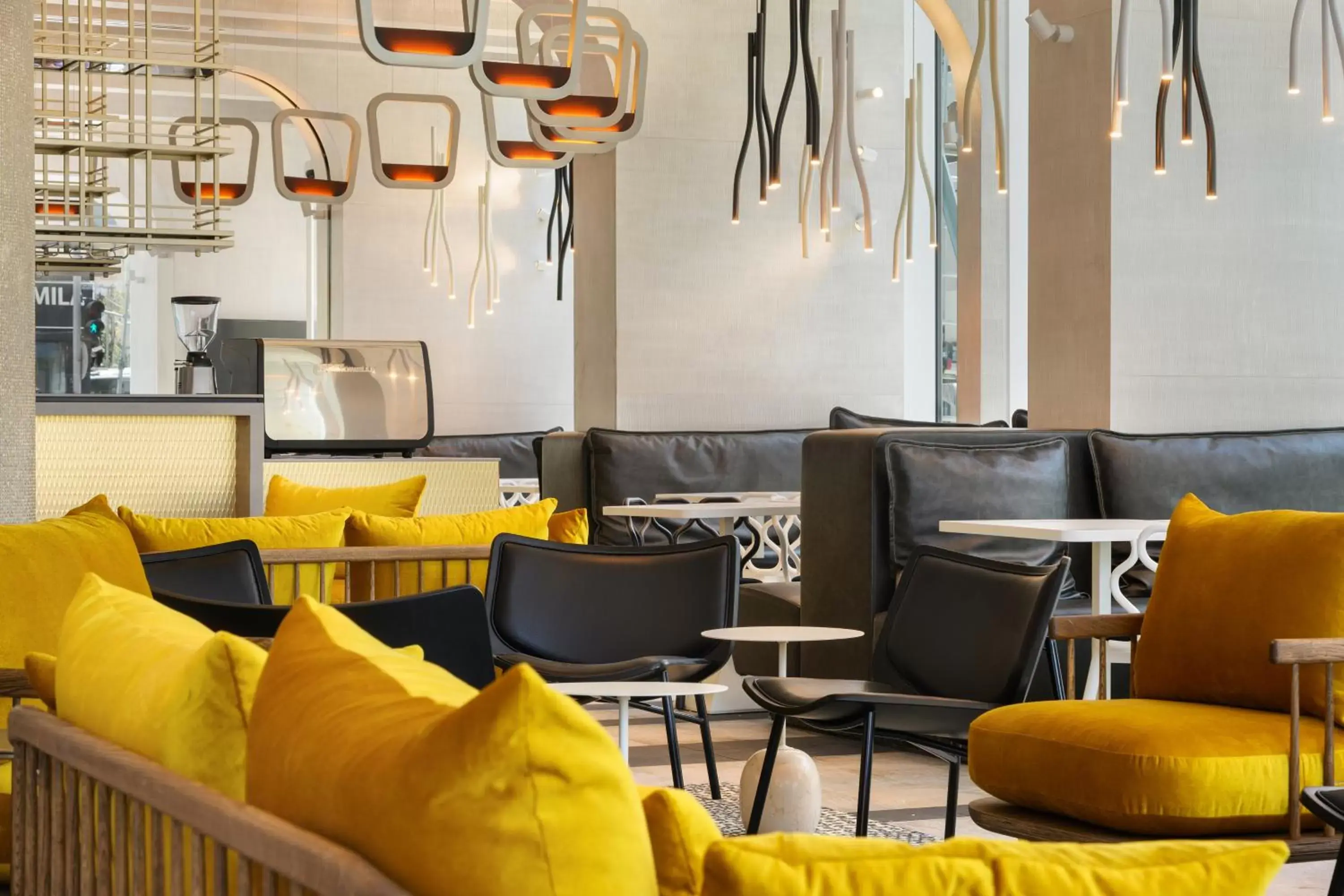 Lounge or bar in Port Tower by Isrotel Design Lounge or bar in Port Tower by Isrotel Design