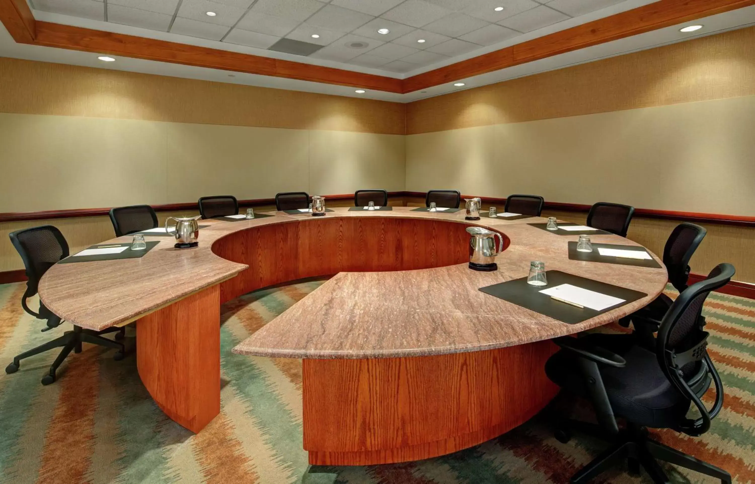 Meeting/conference room in DoubleTree by Hilton Hotel St. Louis - Chesterfield