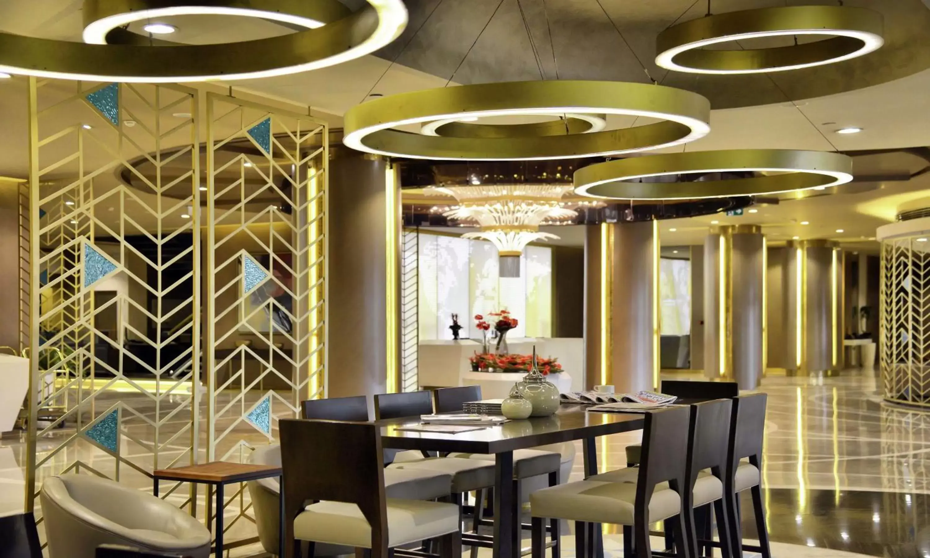 Lobby or reception, Restaurant/Places to Eat in Hilton Istanbul Kozyatagi