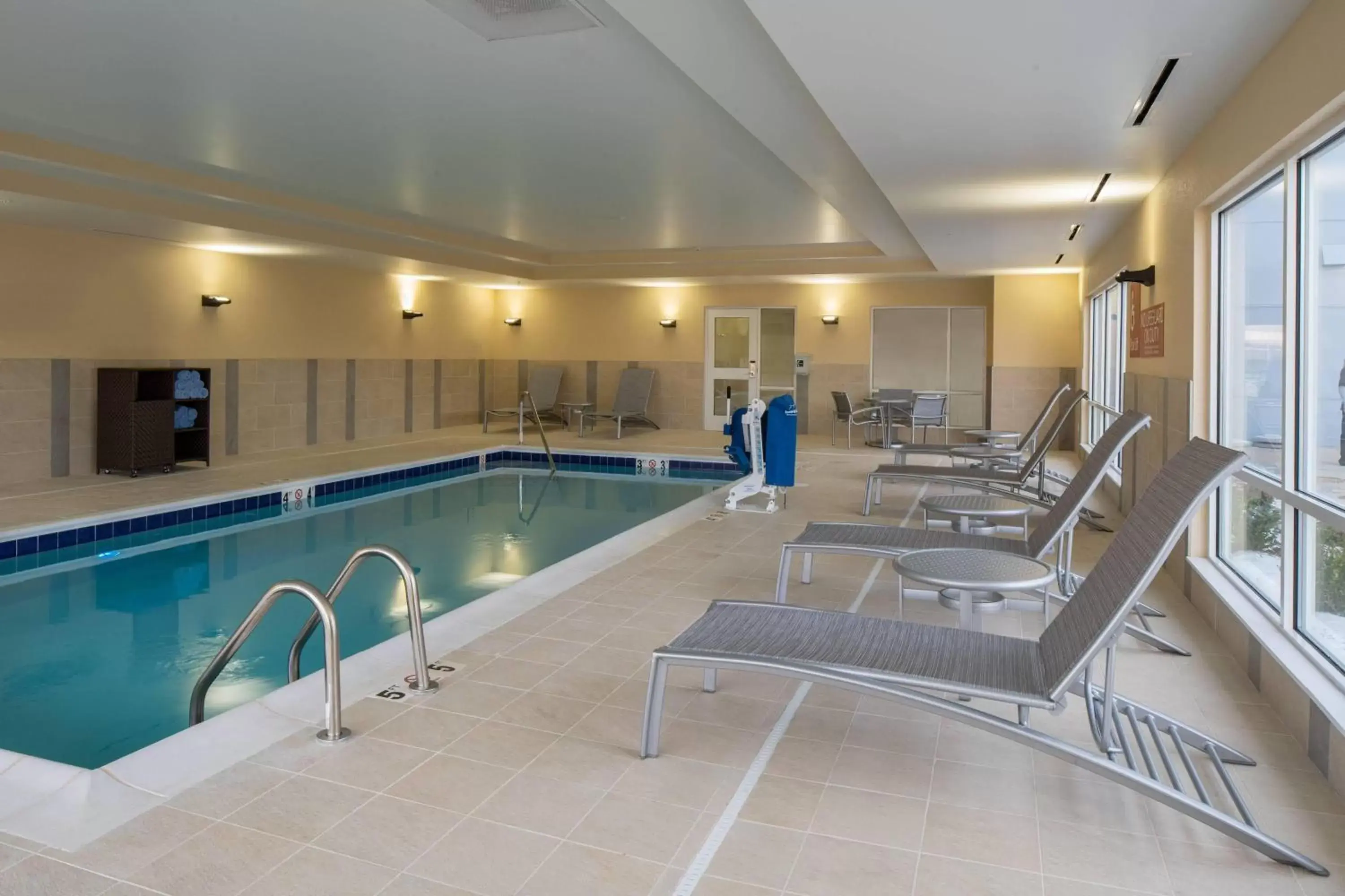 Swimming Pool in TownePlace by Marriott Suites Clarksville