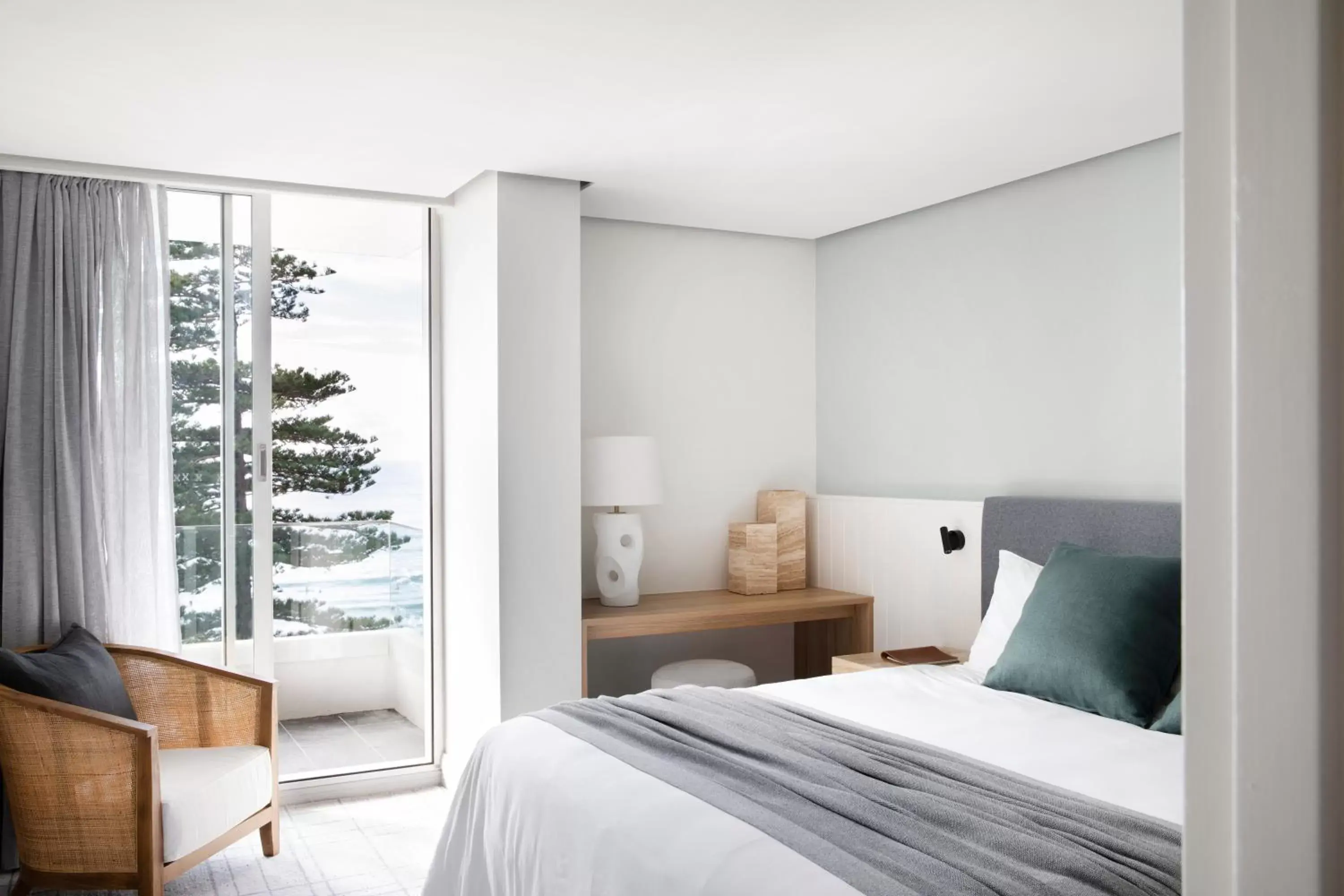 Bedroom, Bed in Manly Pacific Sydney MGallery Collection