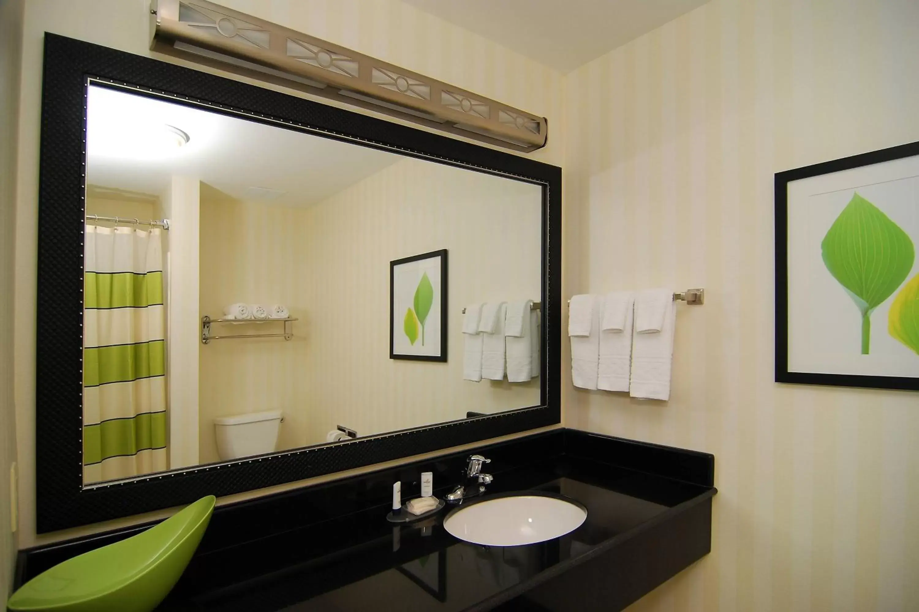 Bathroom in Fairfield Inn & Suites Tehachapi