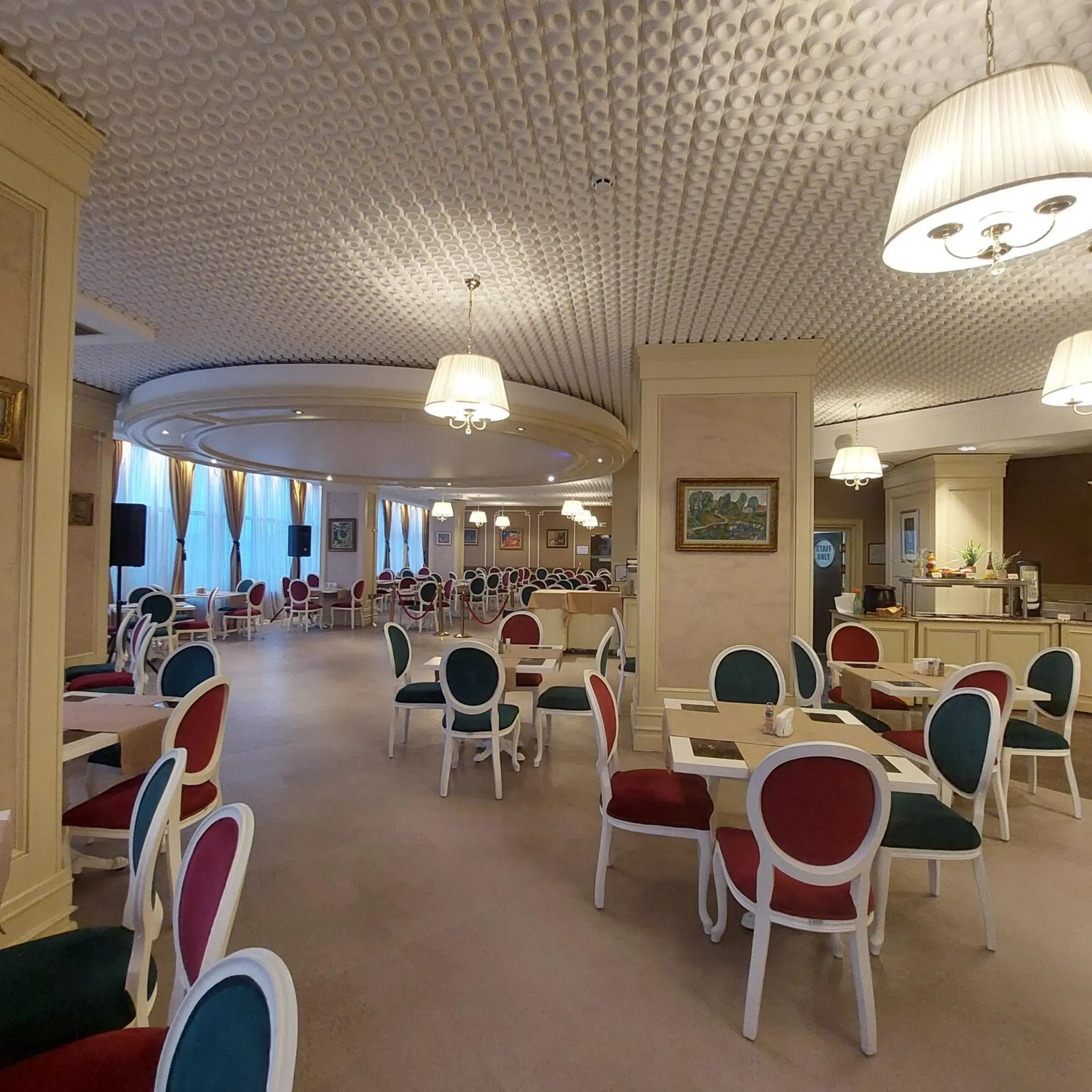 Restaurant/Places to Eat in Hissar Spa Hotel