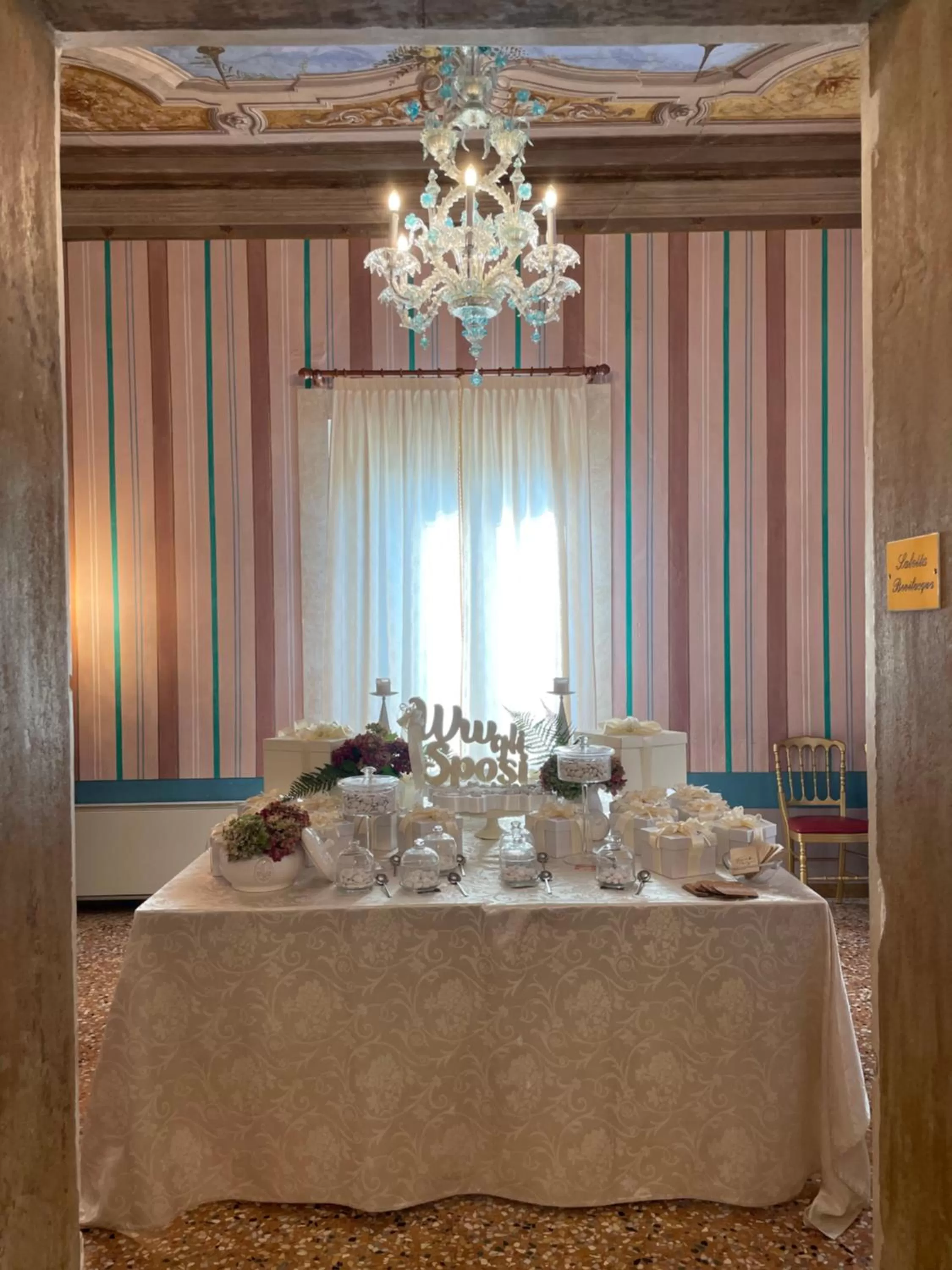 Restaurant/Places to Eat in Hotel AB Baretta