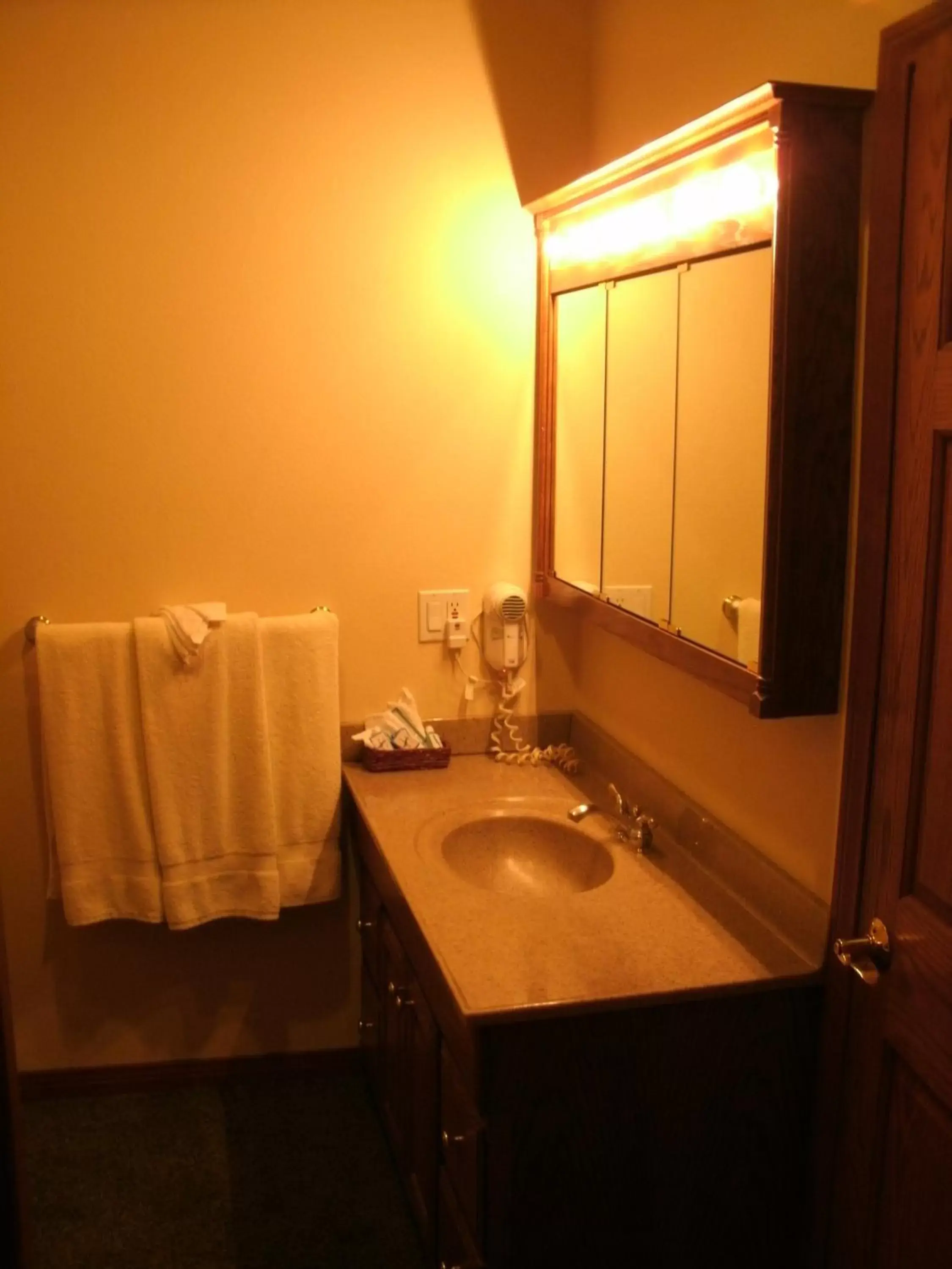 Bathroom in Robinhood Resort