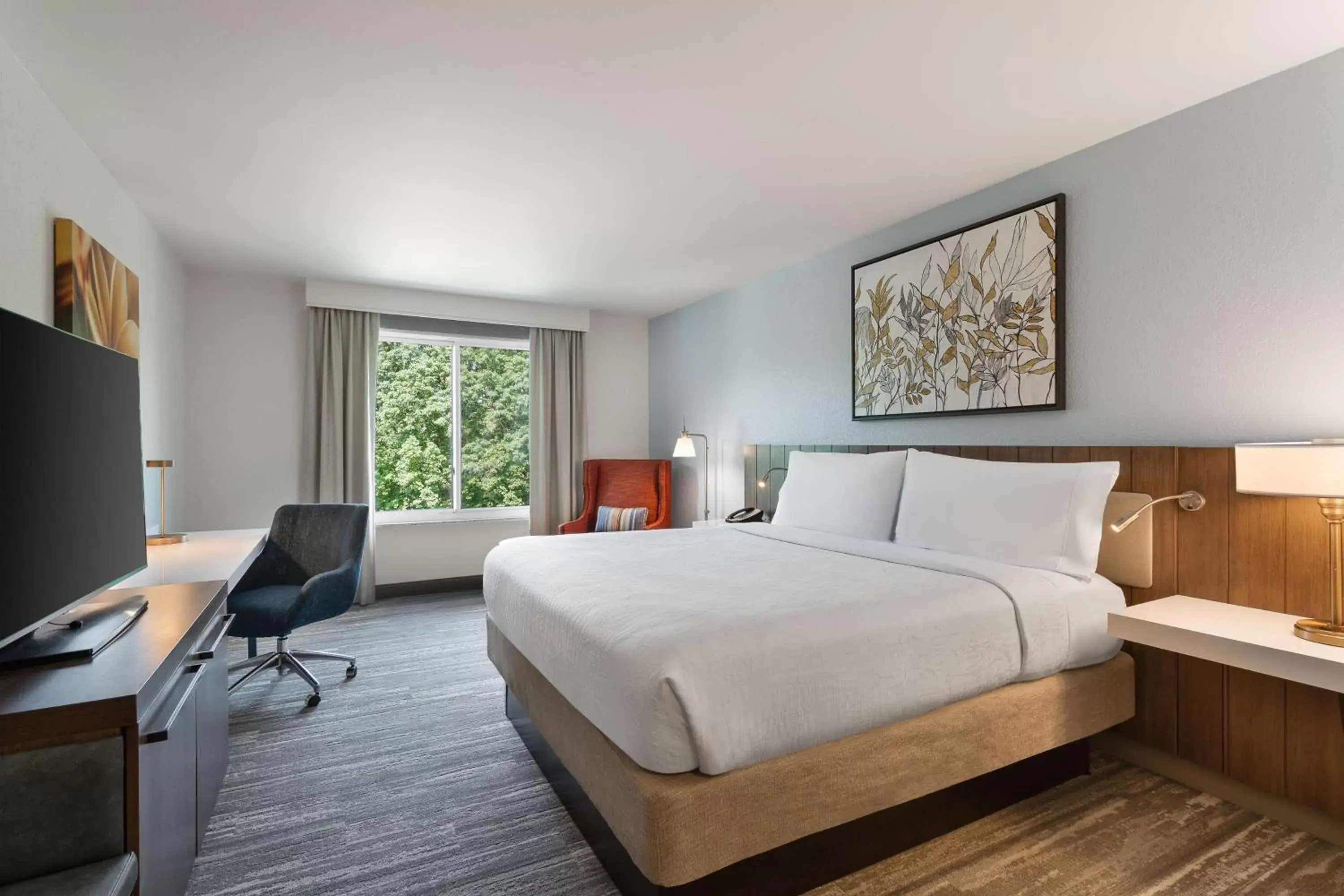 Bedroom, Bed in Hilton Garden Inn Melville
