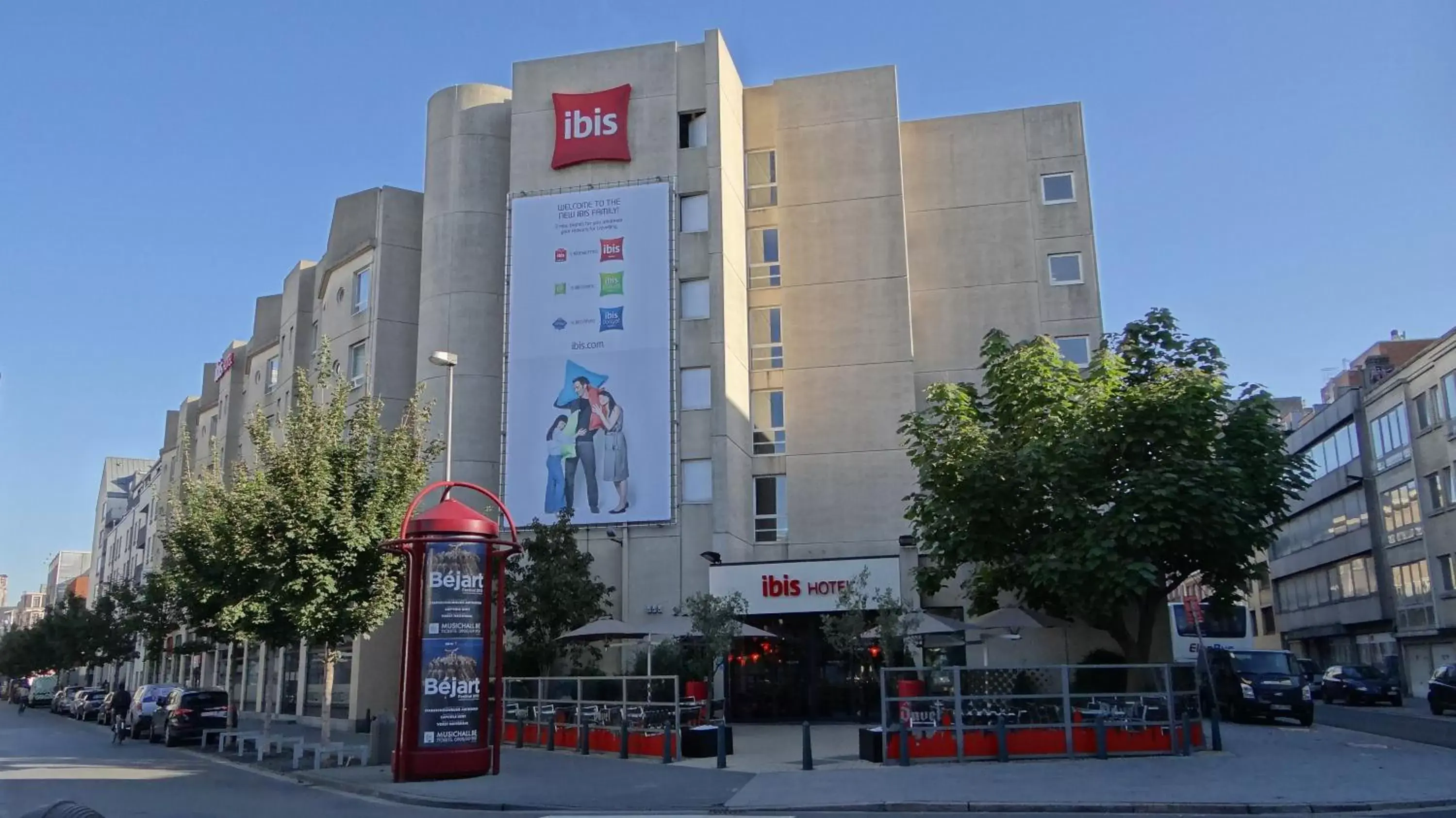 Facade/entrance in ibis Antwerpen Centrum