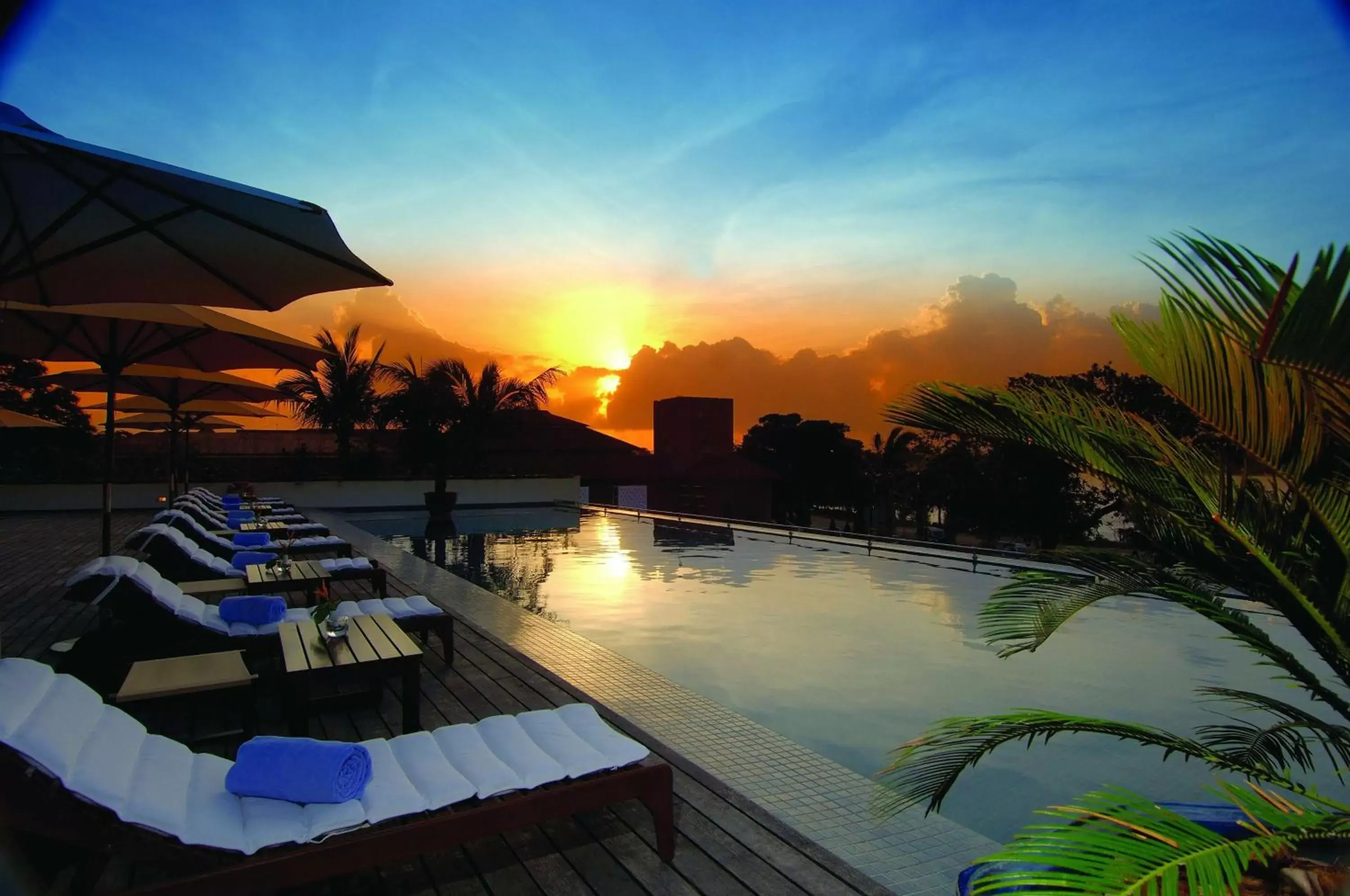 Pool view, Swimming Pool in Hyatt Regency Dar es Salaam, The Kilimanjaro