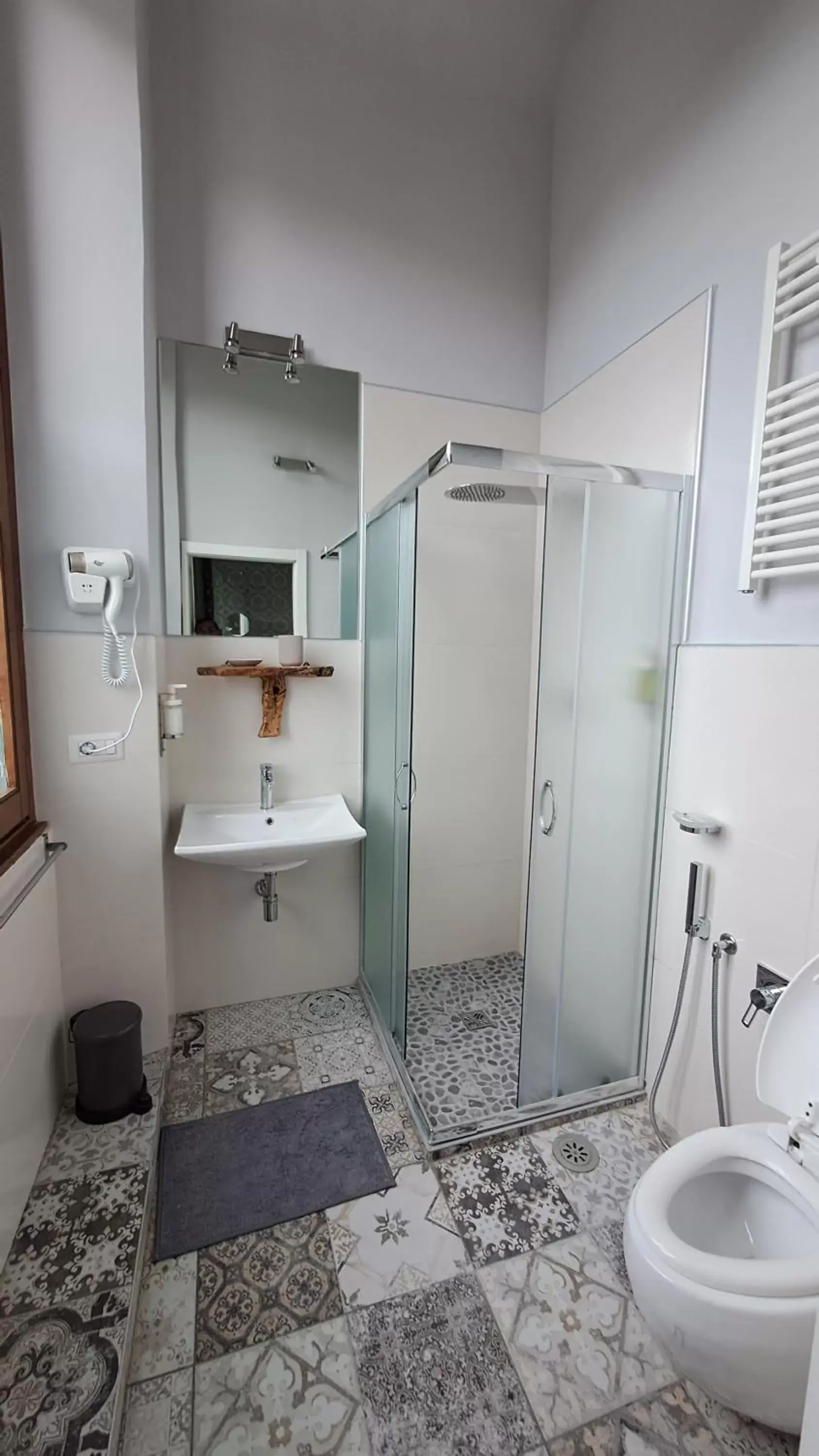 Bathroom in IL MERCATO CENTRALE B and B