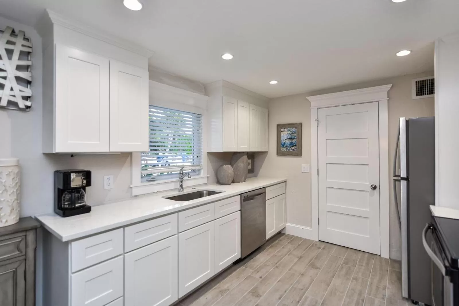 Kitchen or kitchenette in Tropical Breeze Resort