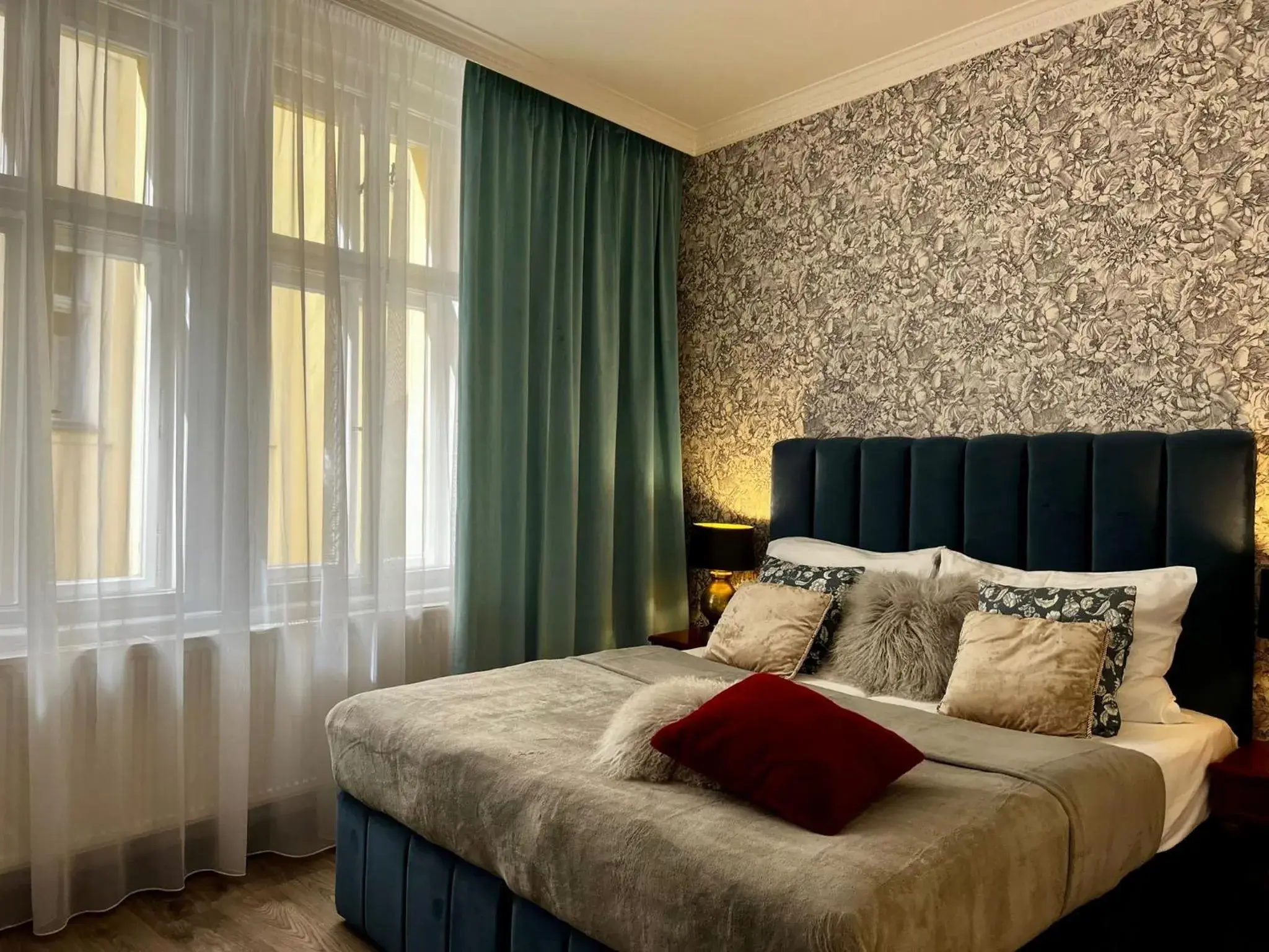 Property building, Bed in Antik Hotel Prague