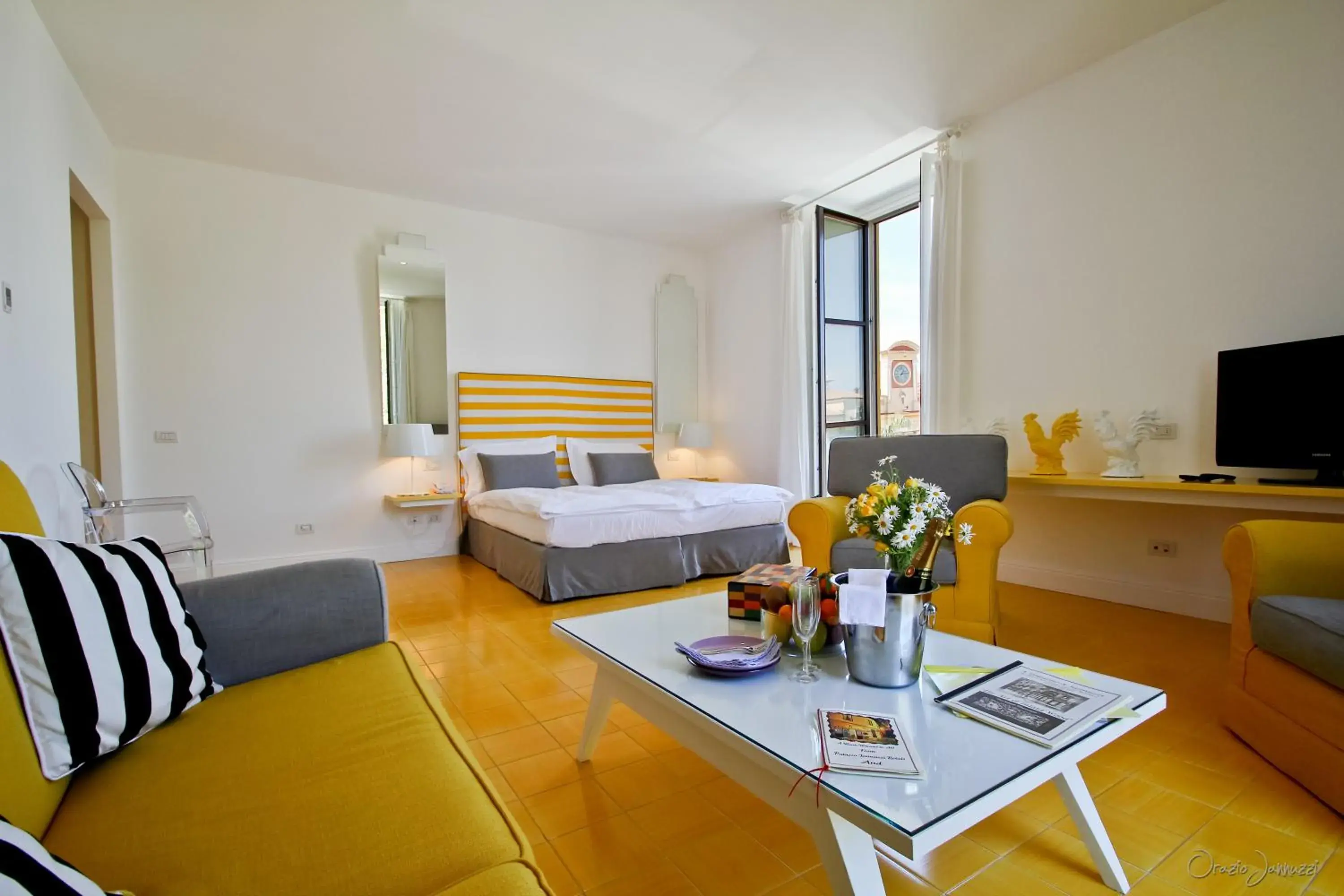 Photo of the whole room, Bed in Palazzo Jannuzzi Relais Photo of the whole room, Bed in Palazzo Jannuzzi Relais