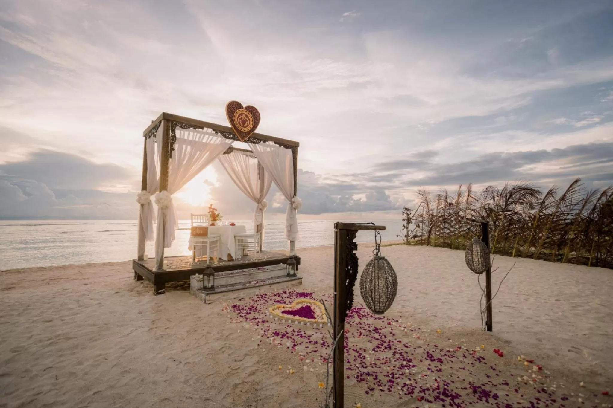 Restaurant/places to eat in Ombak Sunset