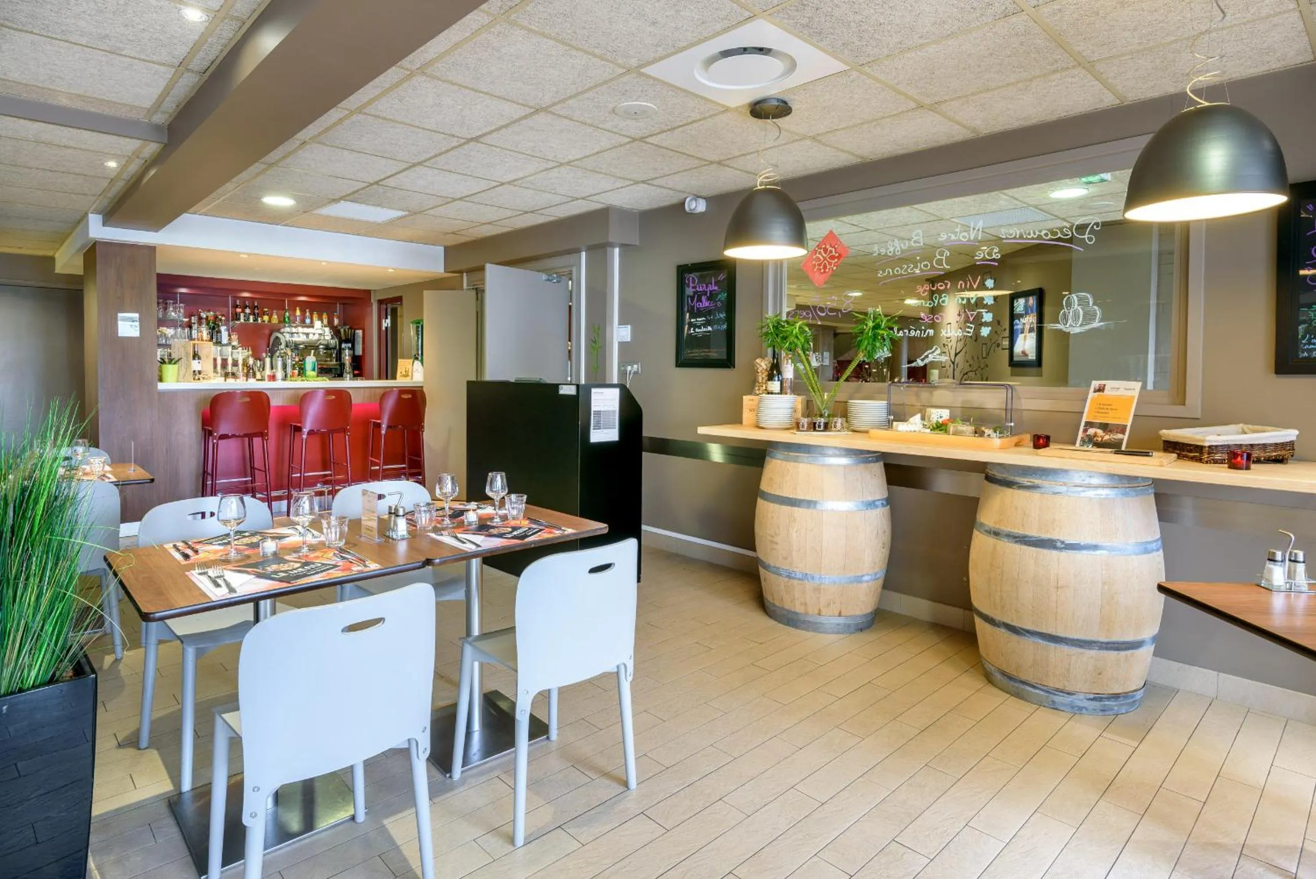 Restaurant/places to eat in Campanile Toulouse Purpan