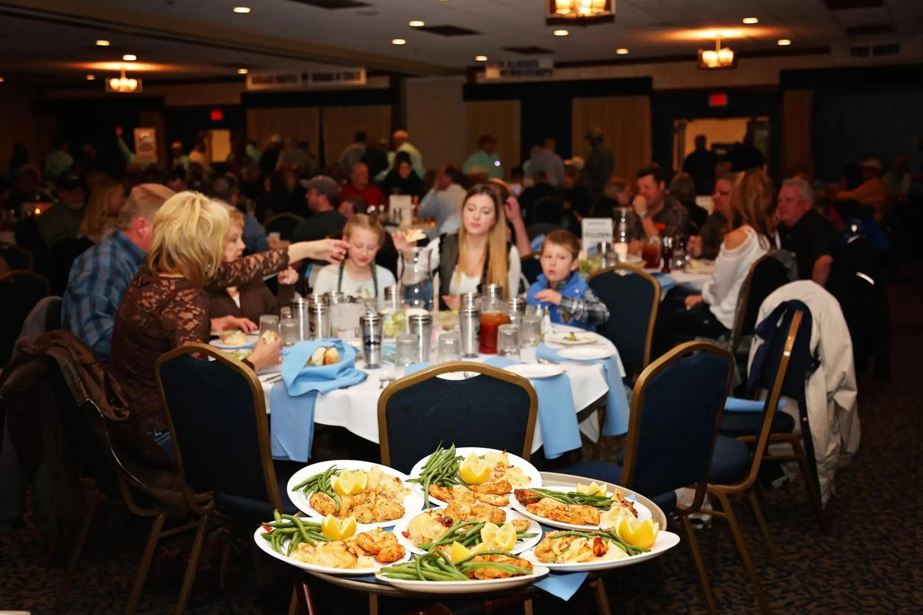 Breakfast, Restaurant/Places to Eat in Billings Hotel & Convention Center