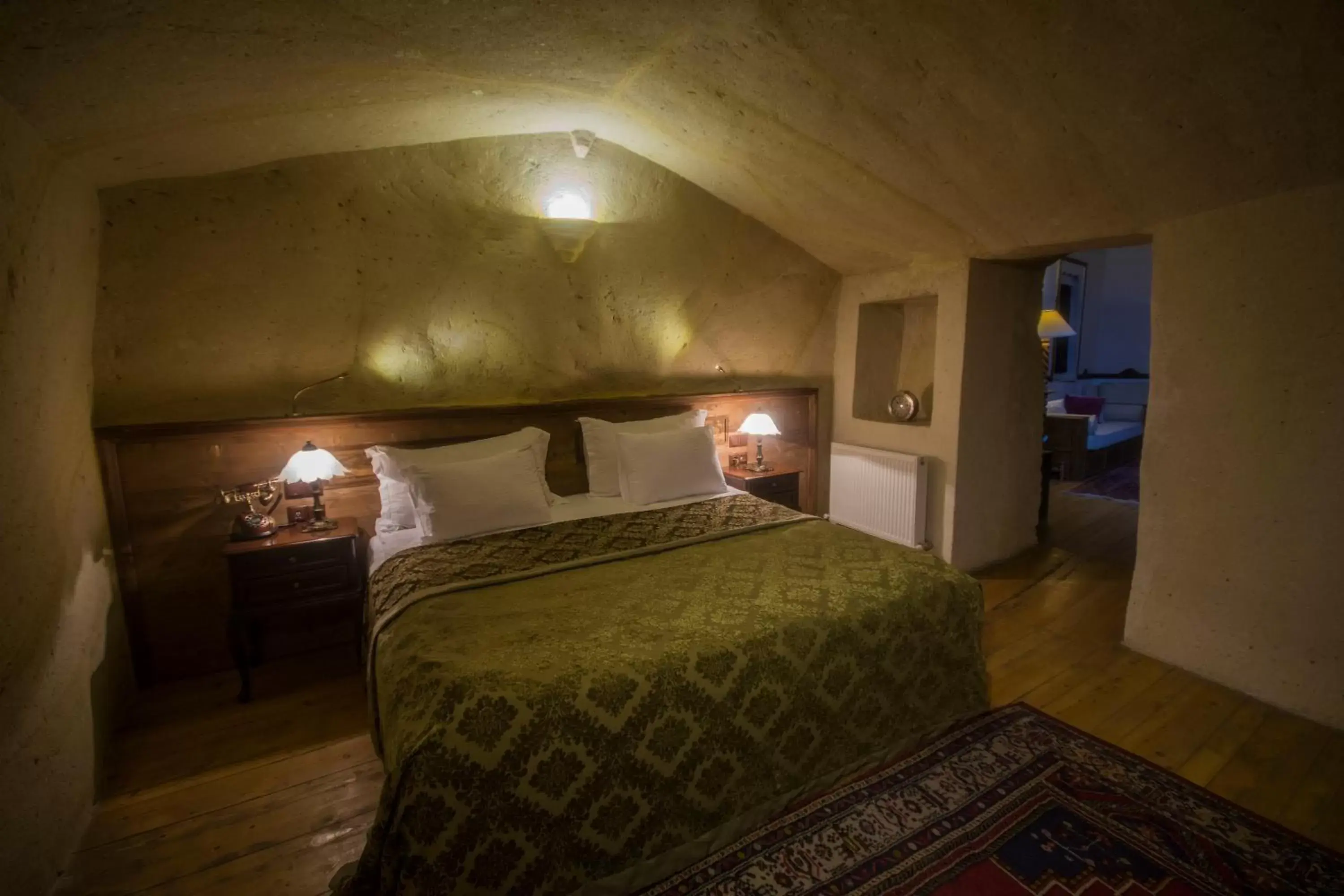 Bedroom, Bed in Fresco Cave Suites Cappadocia