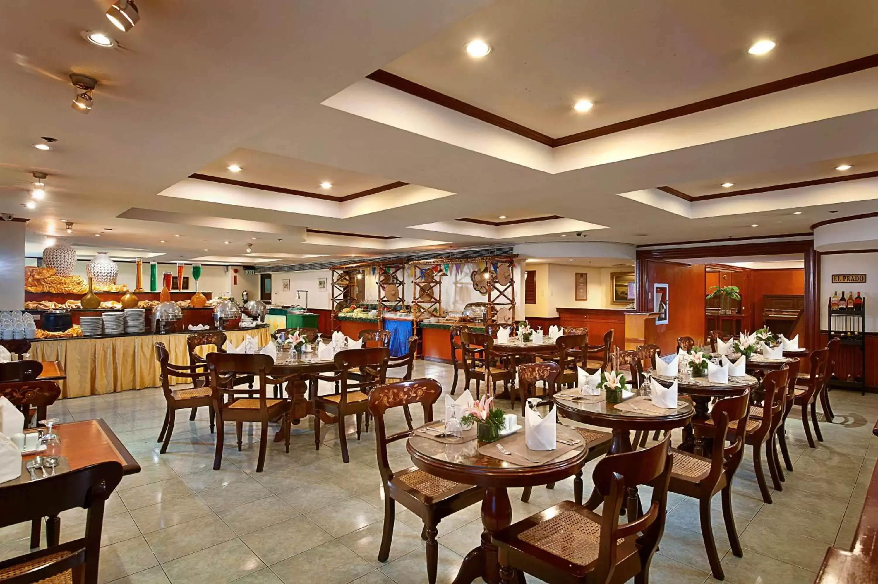 Restaurant/Places to Eat in Berjaya Makati Hotel