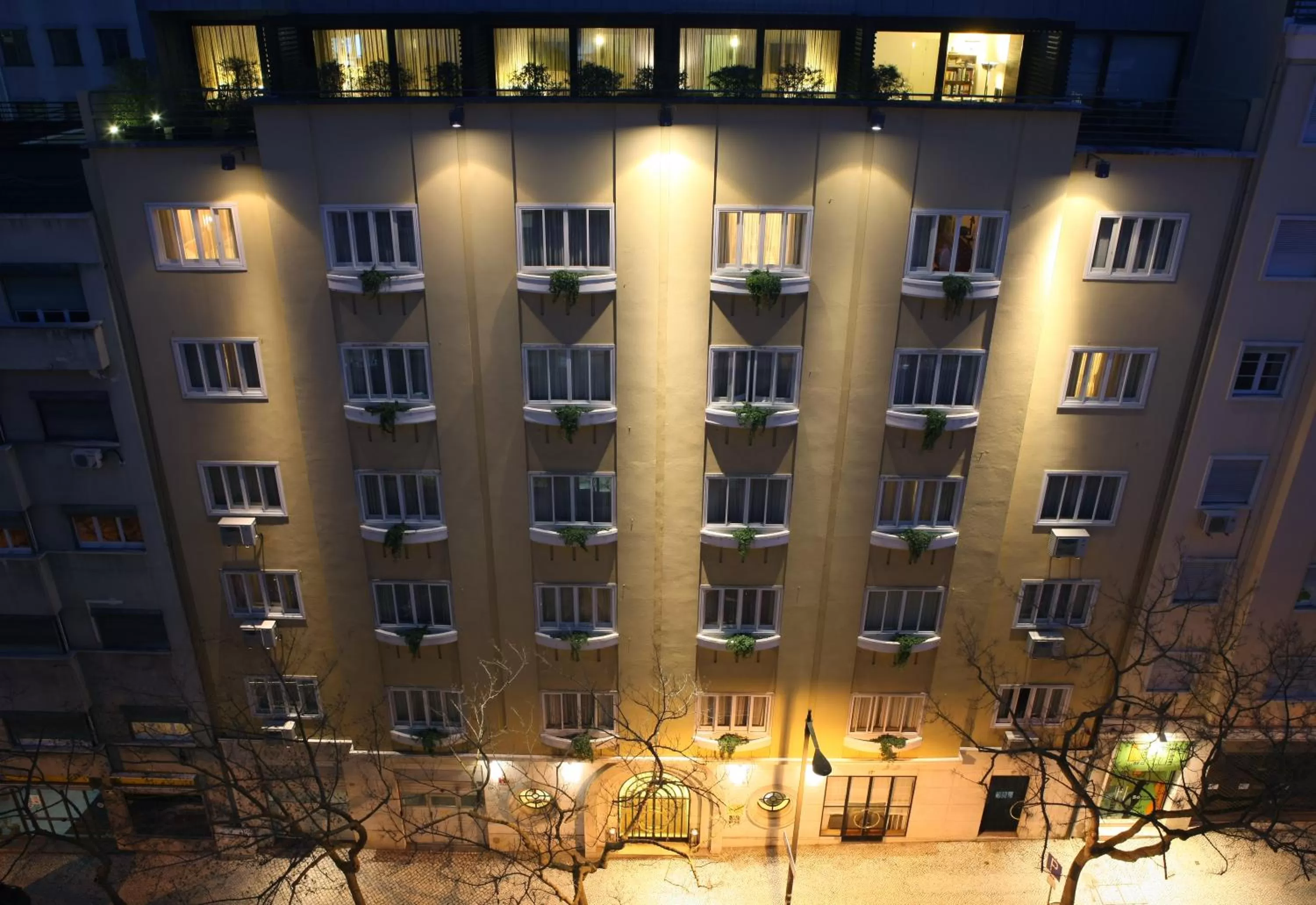 Facade/entrance in Hotel Britania Art Deco - Lisbon Heritage Collection - Avenida