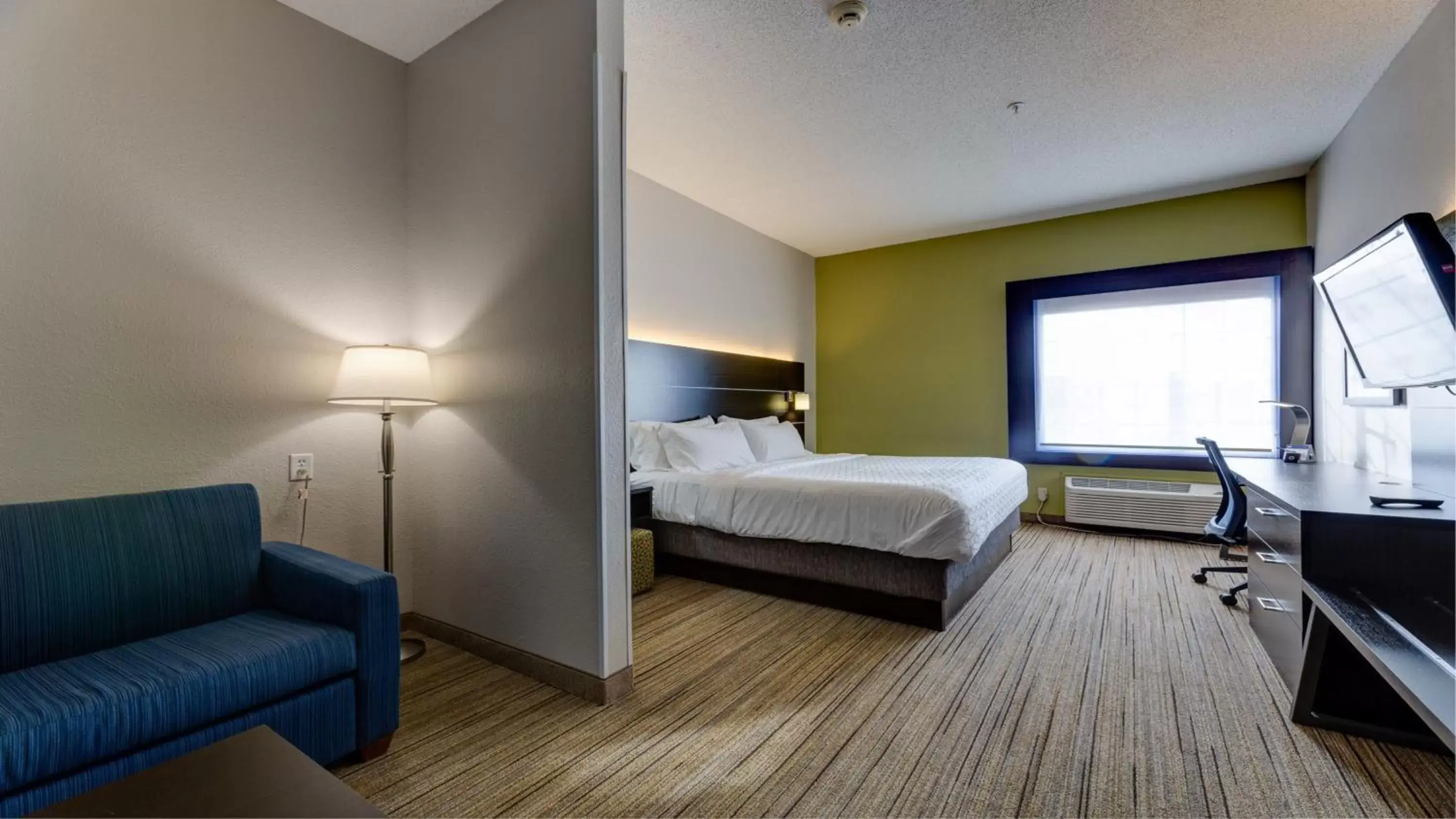 Photo of the whole room in Holiday Inn Express & Suites Ashtabula-Geneva, an IHG Hotel