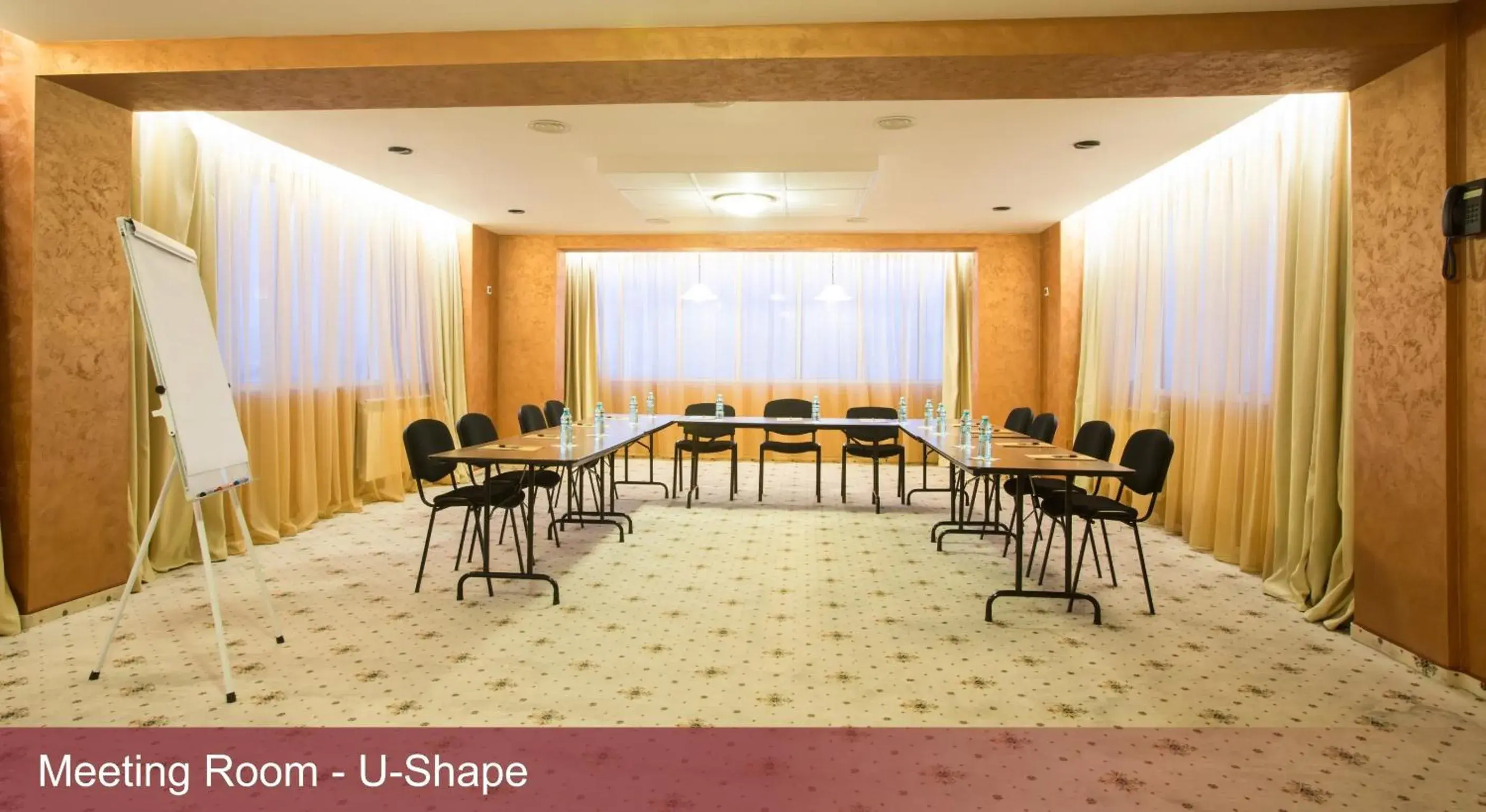 Meeting/conference room in INTER BUSINESS Bucharest