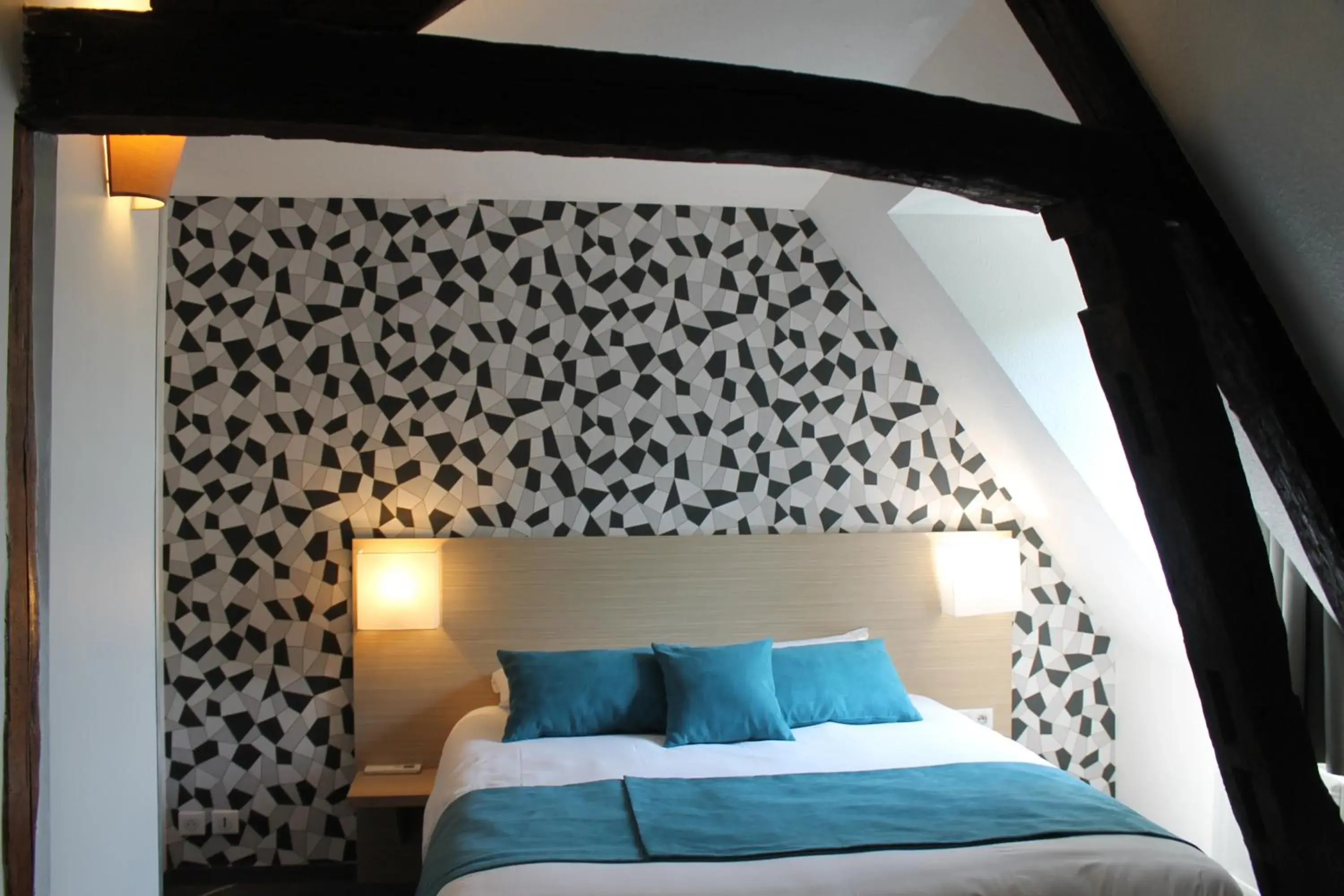 Bed in Hôtel Le Blason