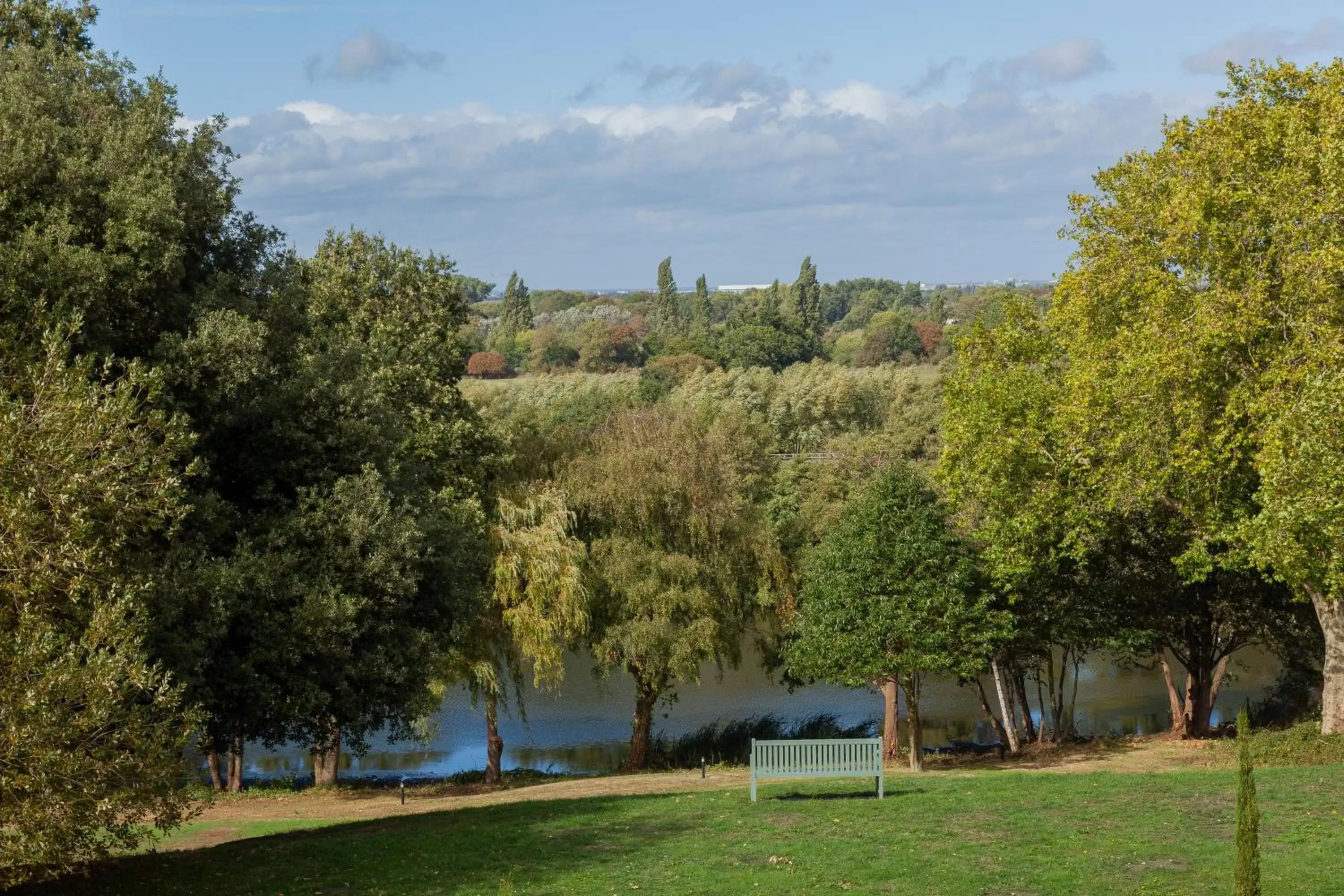 Garden in Oatlands Park Hotel