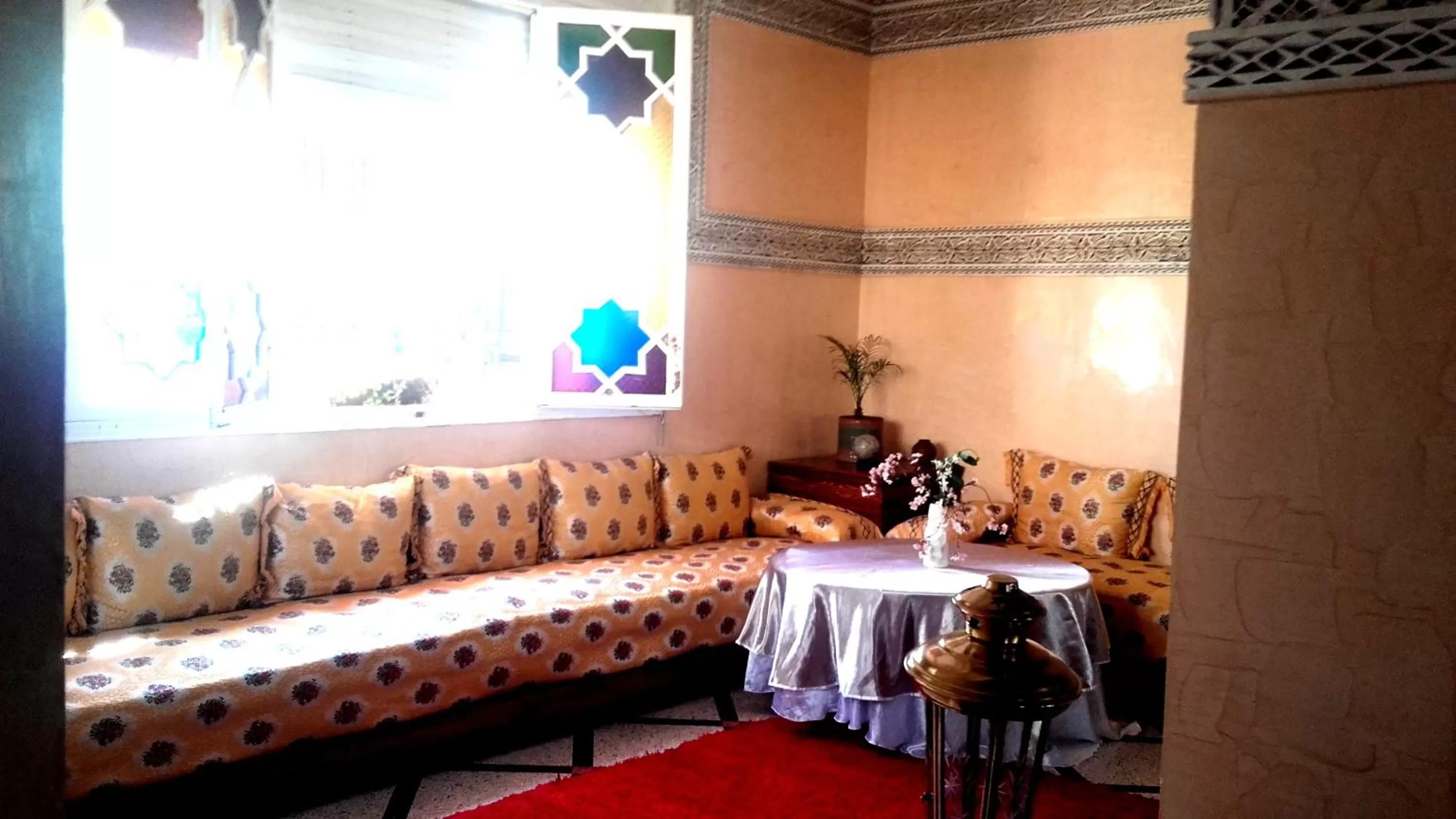Living room, Bed in Riad Dar Zidane