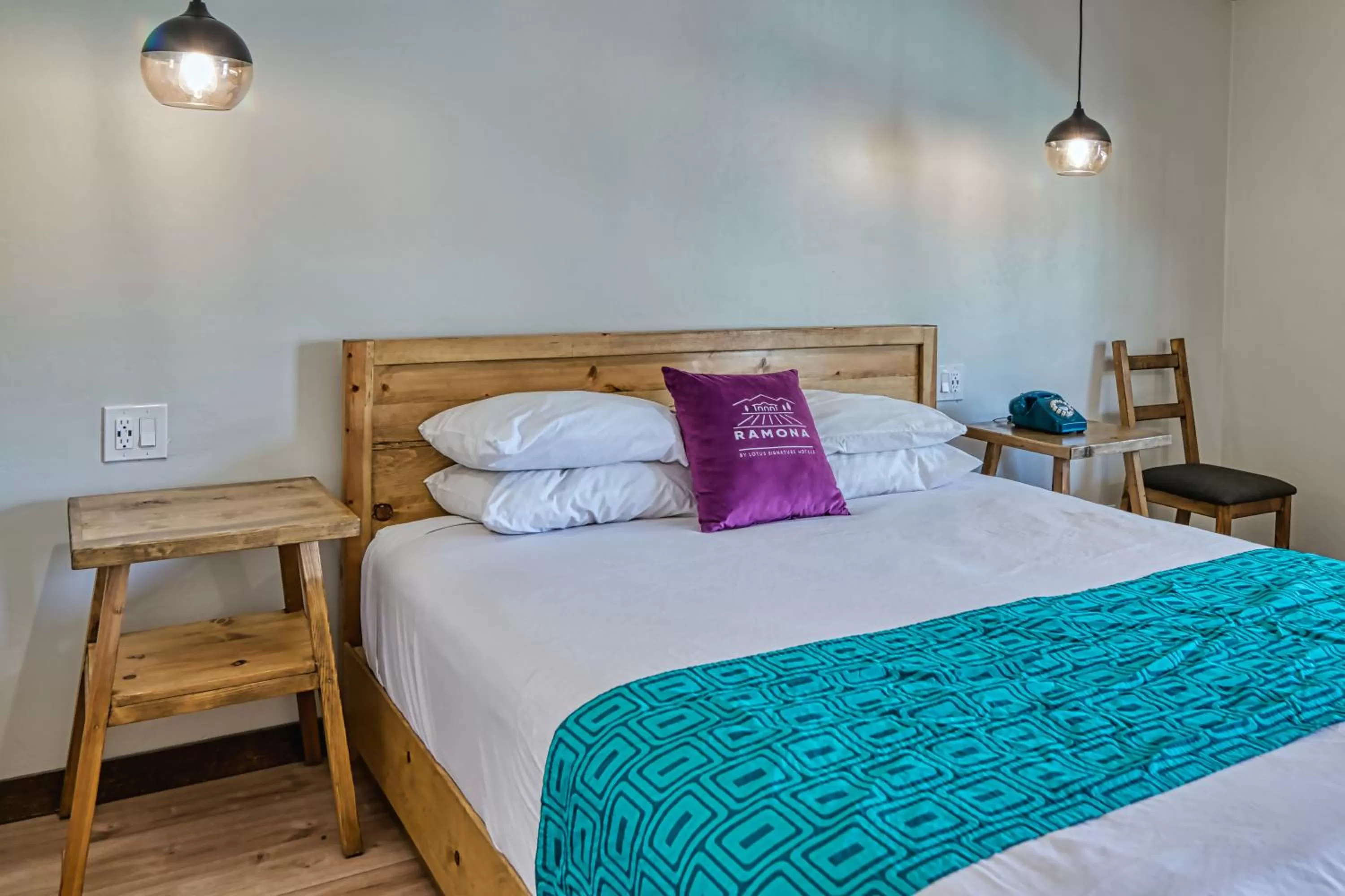 Bed in Ramona Valley Inn