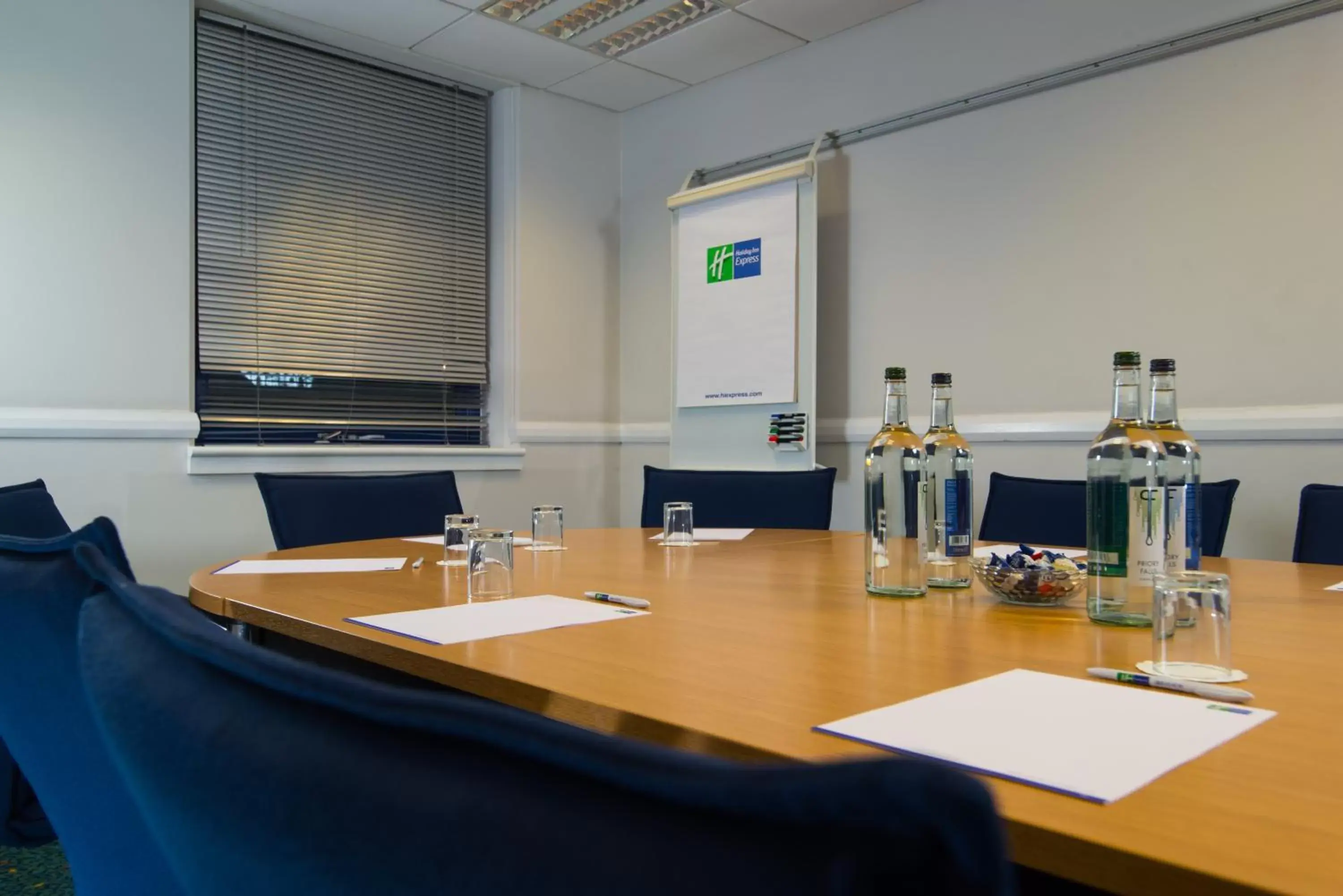 Meeting/conference room in Holiday Inn Express Droitwich Spa, an IHG Hotel