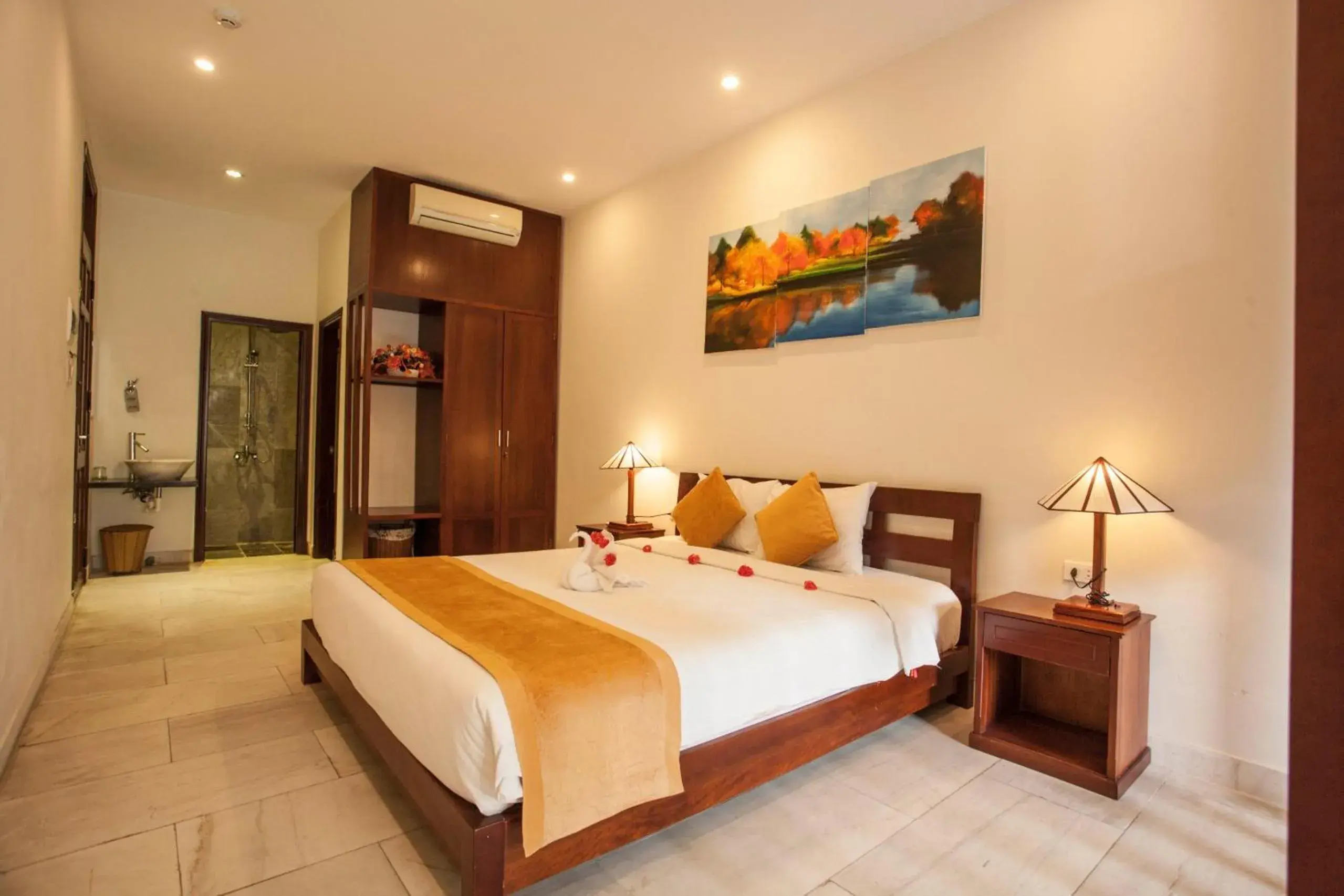 Bed in Hoi An Tnt Villa