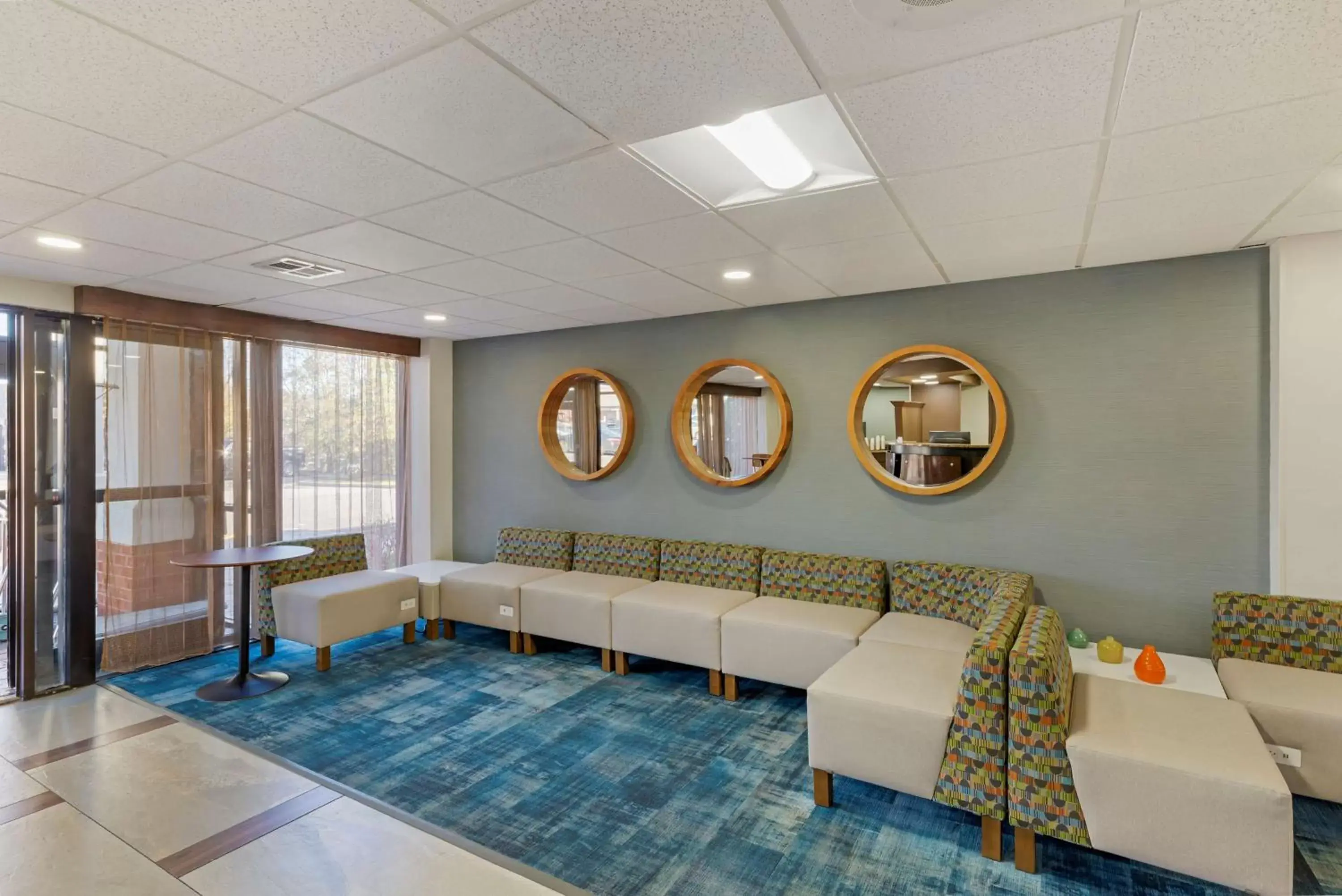 Lobby or reception in Best Western PLUS Executive Hotel Richmond Lobby or reception in Best Western PLUS Executive Hotel Richmond