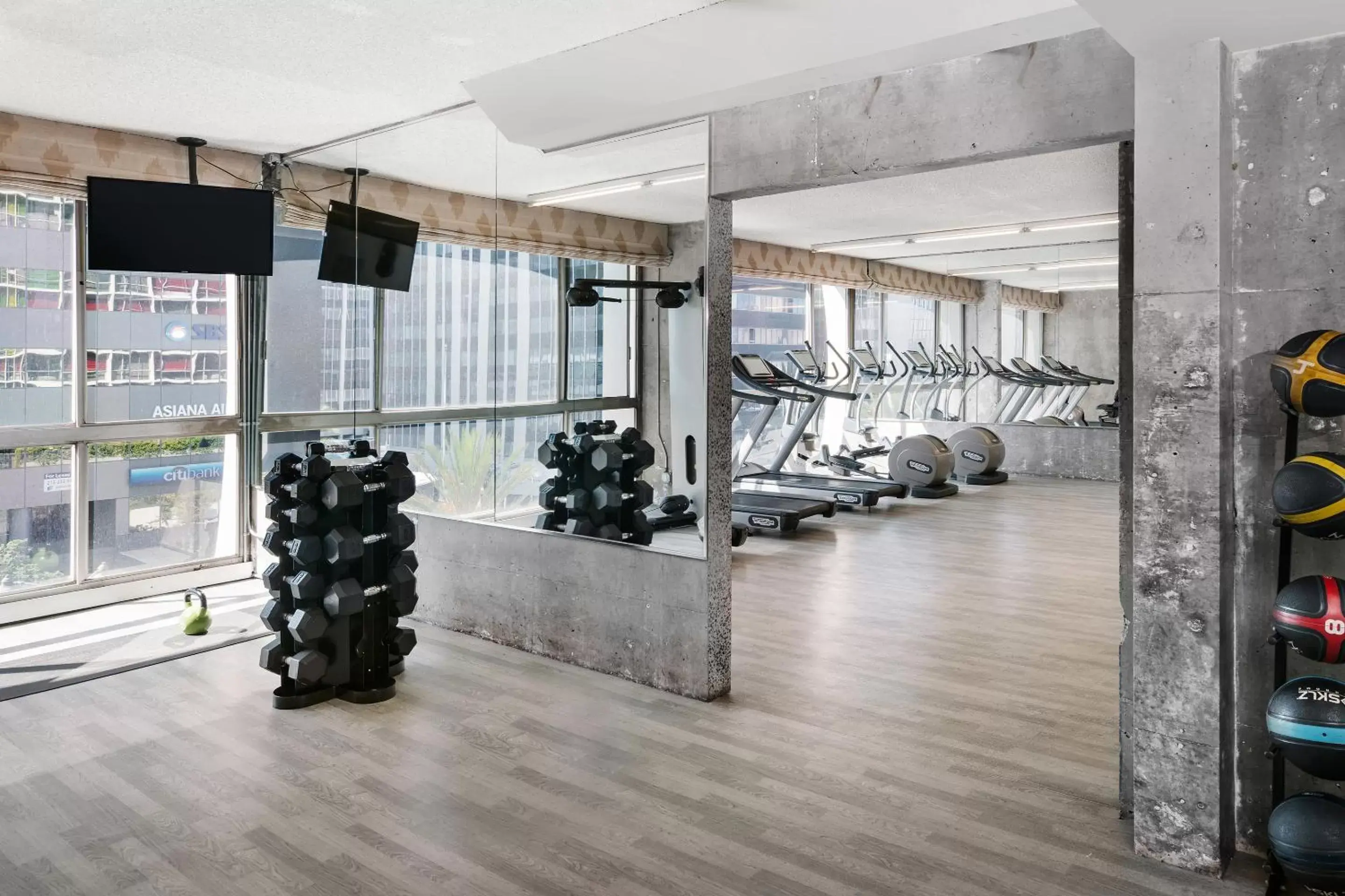 Fitness centre/facilities, Fitness Center/Facilities in The LINE Hotel LA