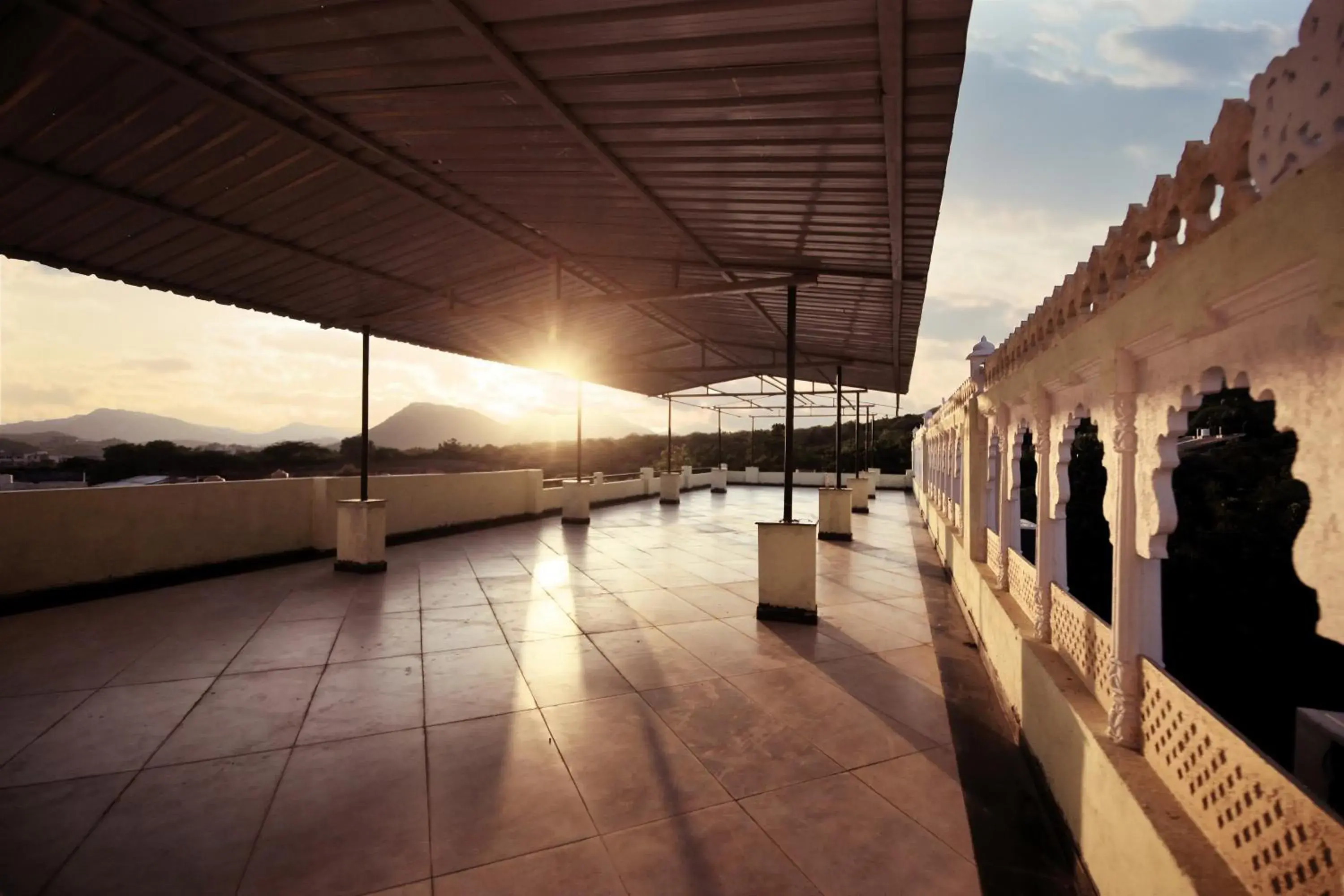 Sunrise, Balcony/Terrace in The Kanchangarh Resort