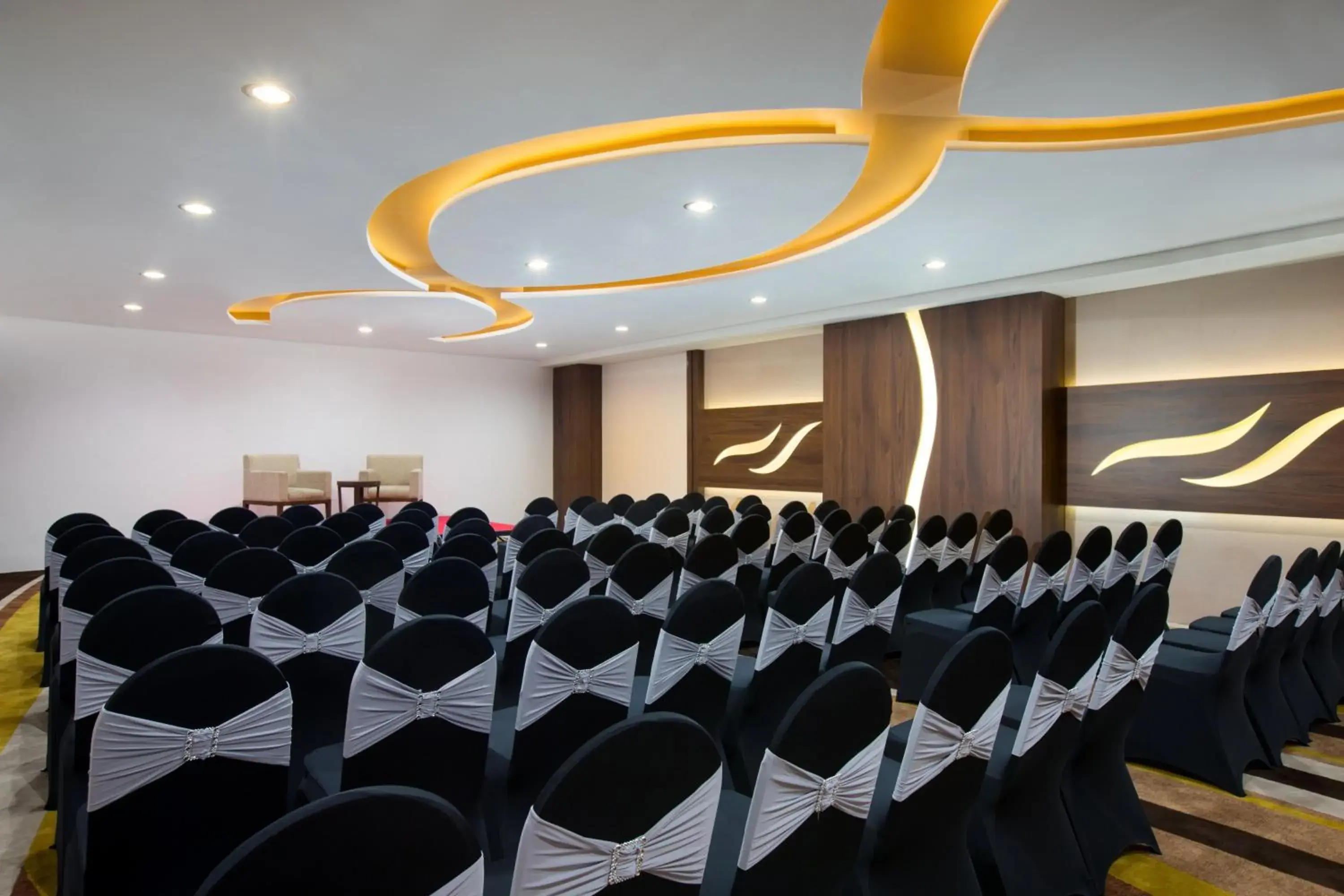 Banquet/Function facilities in Best Western Papilio Hotel