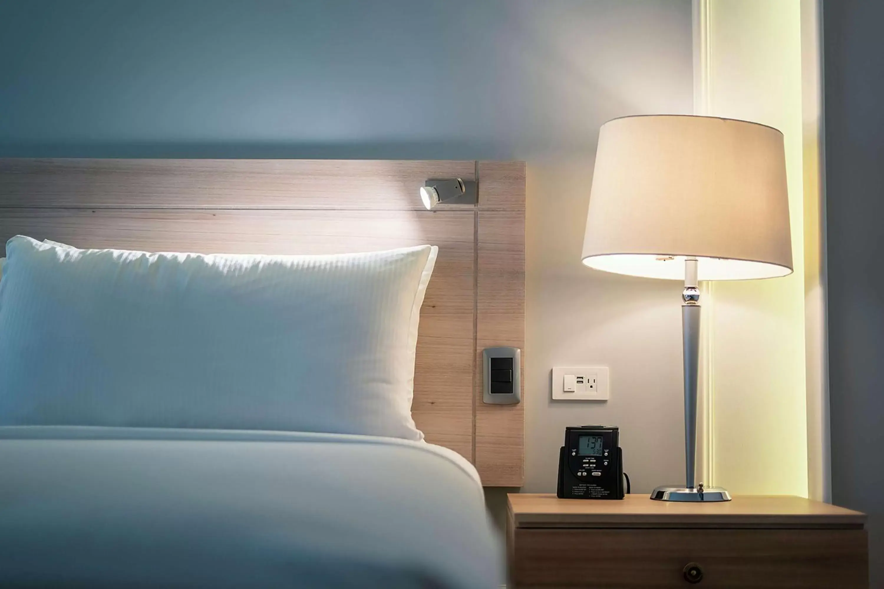 Deluxe King Room - Mobility Accessible in Hilton Colon Guayaquil Hotel Deluxe King Room - Mobility Accessible in Hilton Colon Guayaquil Hotel