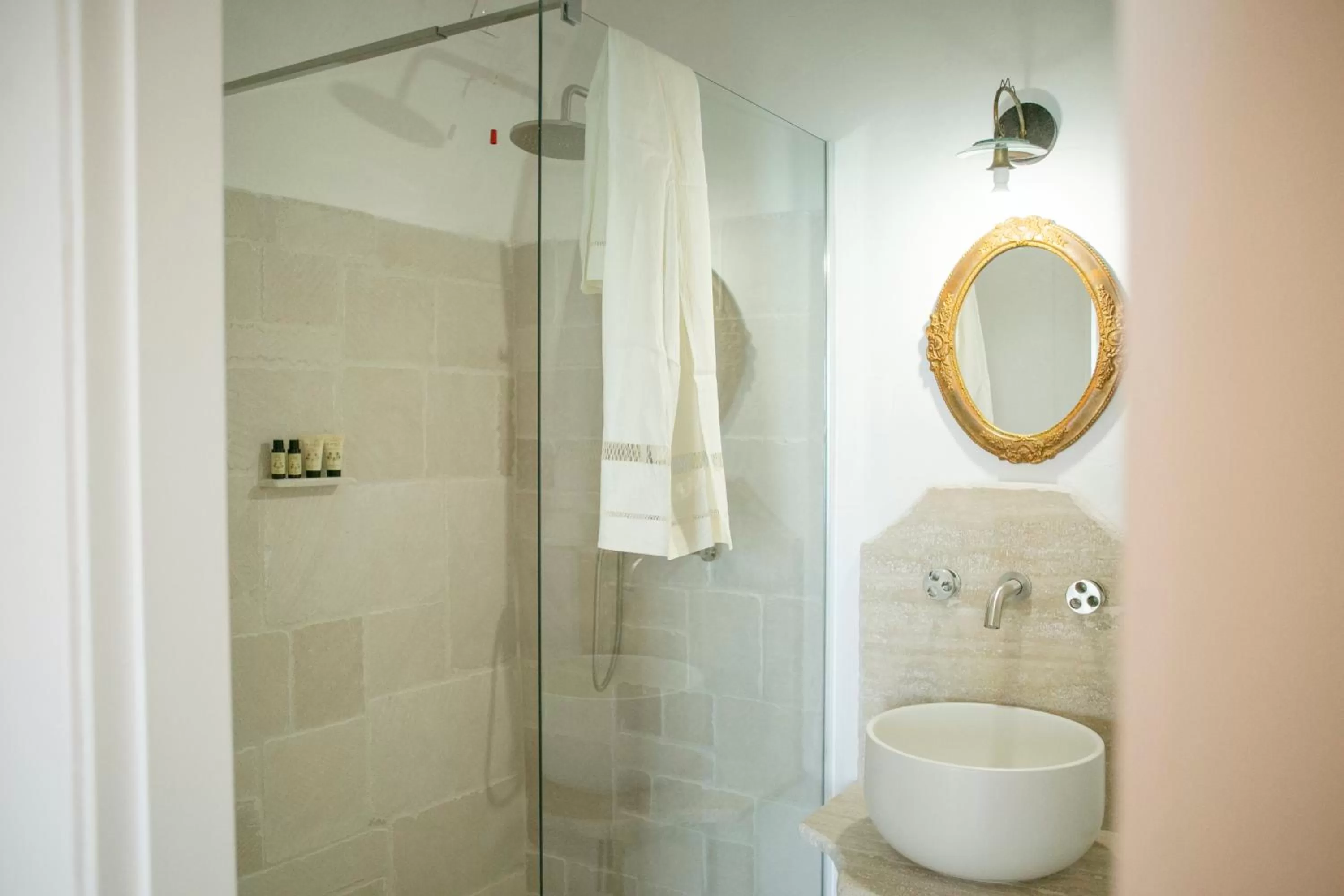 Shower, Bathroom in dimore di portadibasso