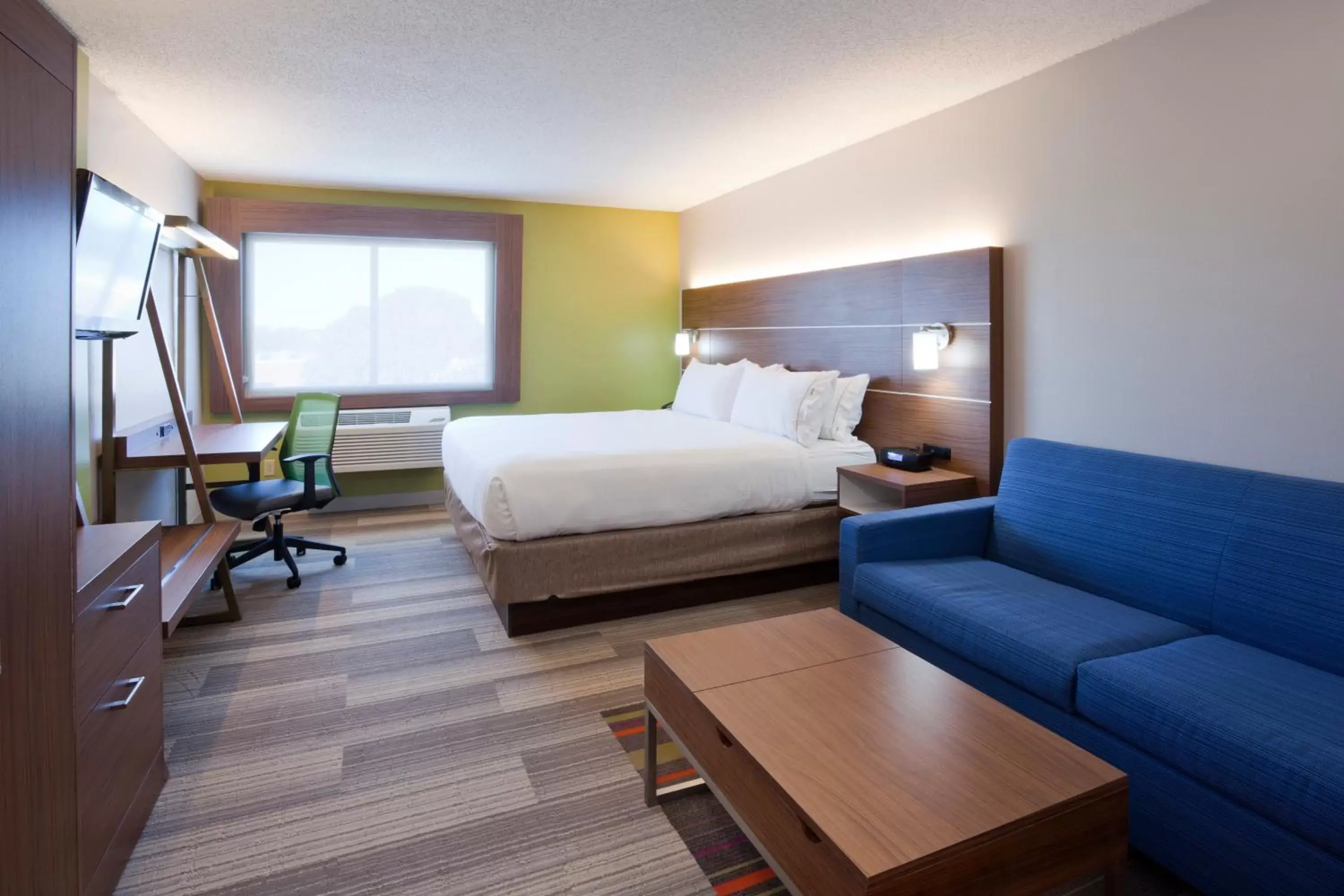 Photo of the whole room in Holiday Inn Express Hotel & Suites Minneapolis-Golden Valley, an IHG Hotel