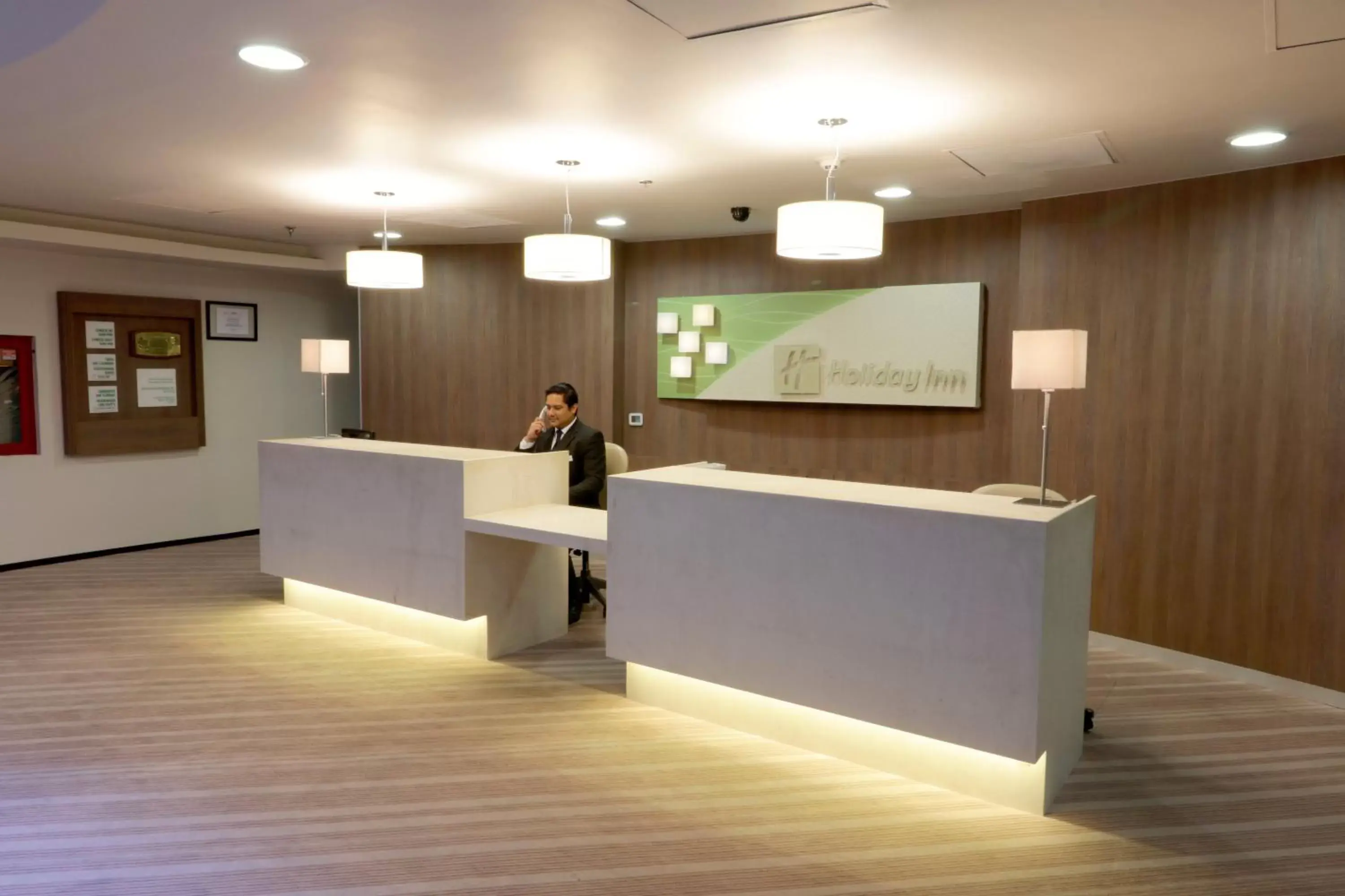 Property building, Lobby/Reception in Holiday Inn Hotel & Suites Mexico Medica Sur, an IHG Hotel