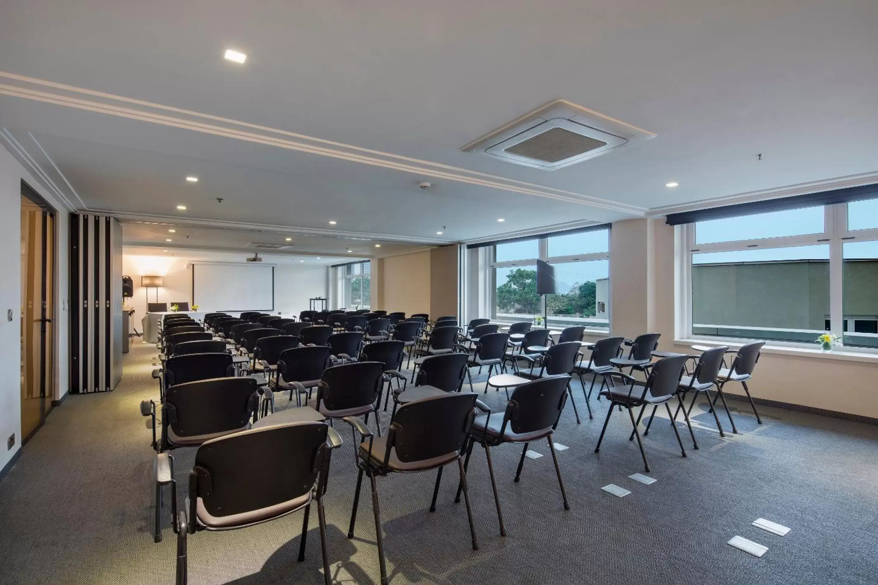 Meeting/conference room in Fraser Suites Abuja