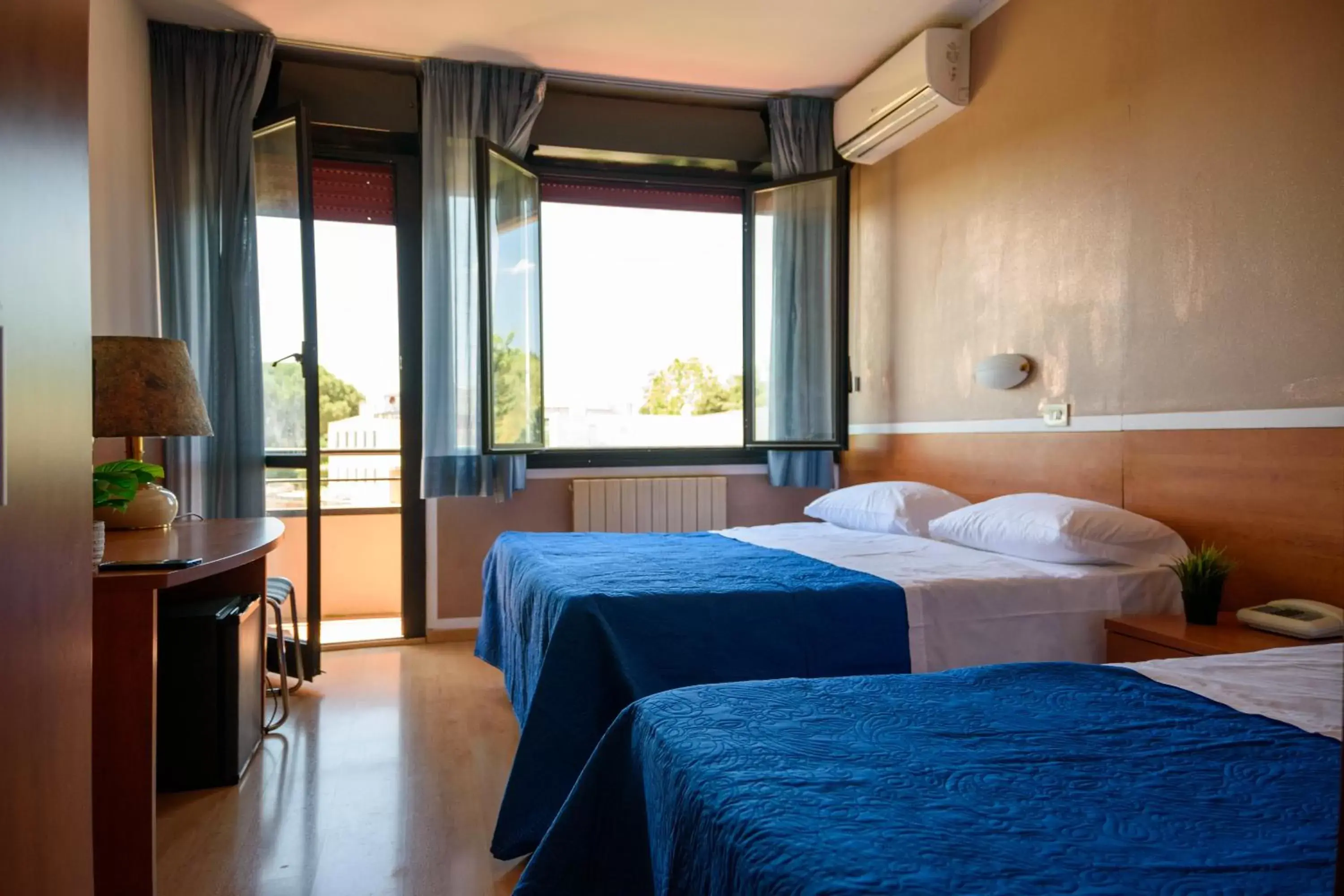 Bed in Hotel Anna Siena Nord