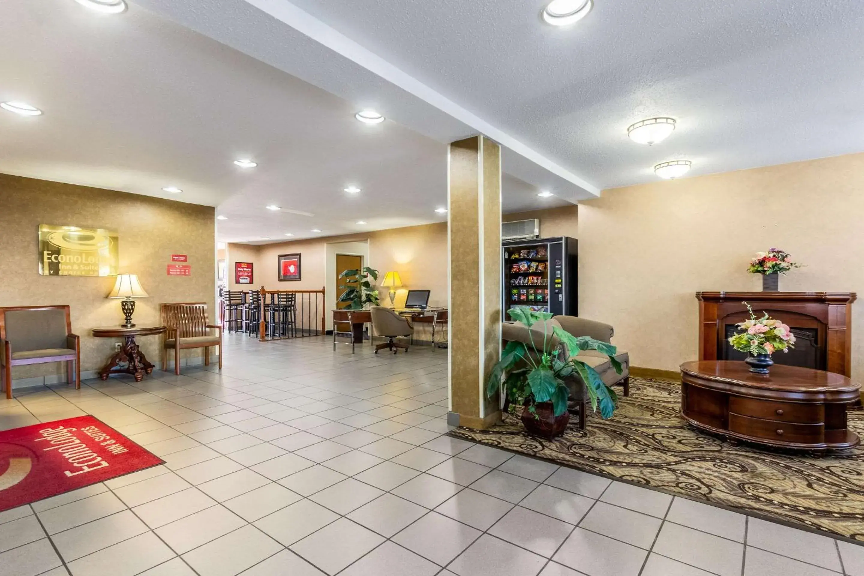 Lobby or reception, Lobby/Reception in Econo Lodge Inn & Suites Evansville