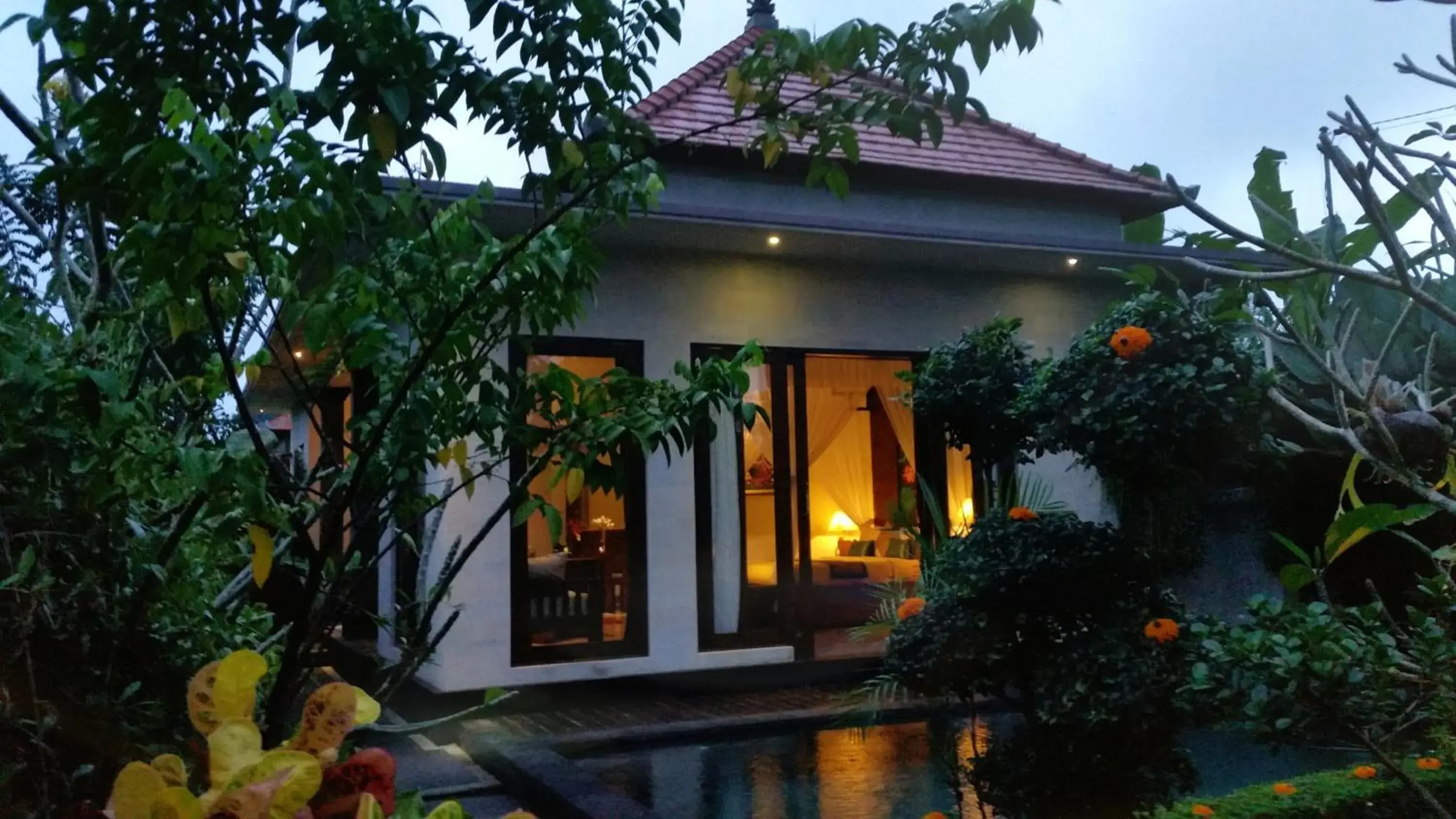 Facade/entrance in Ubud Paradise Villa