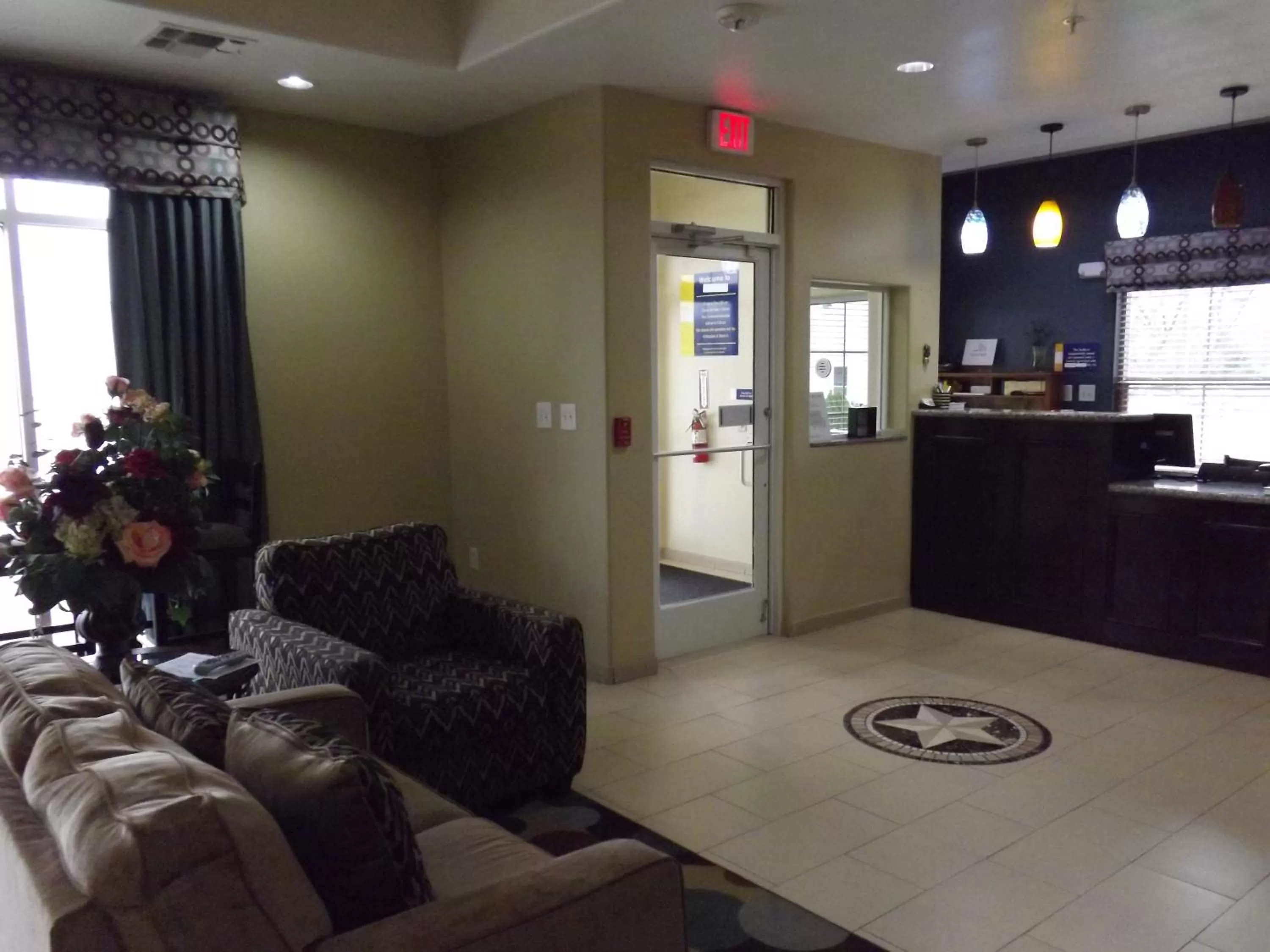 Lobby or reception in SSunriser Inn