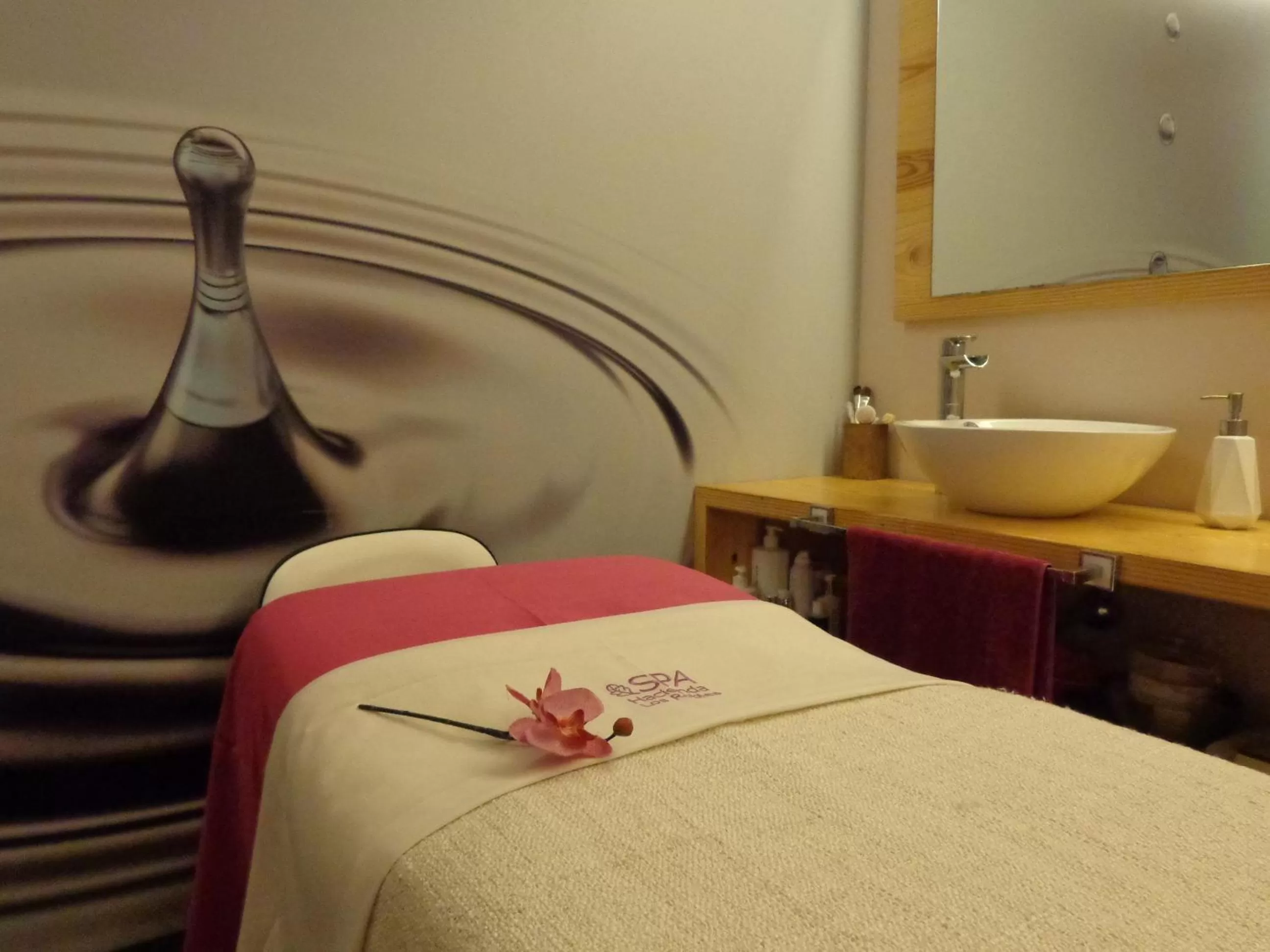 Spa and wellness centre/facilities, Bed in Hotel Rural Spa & Wellness Hacienda Los Robles