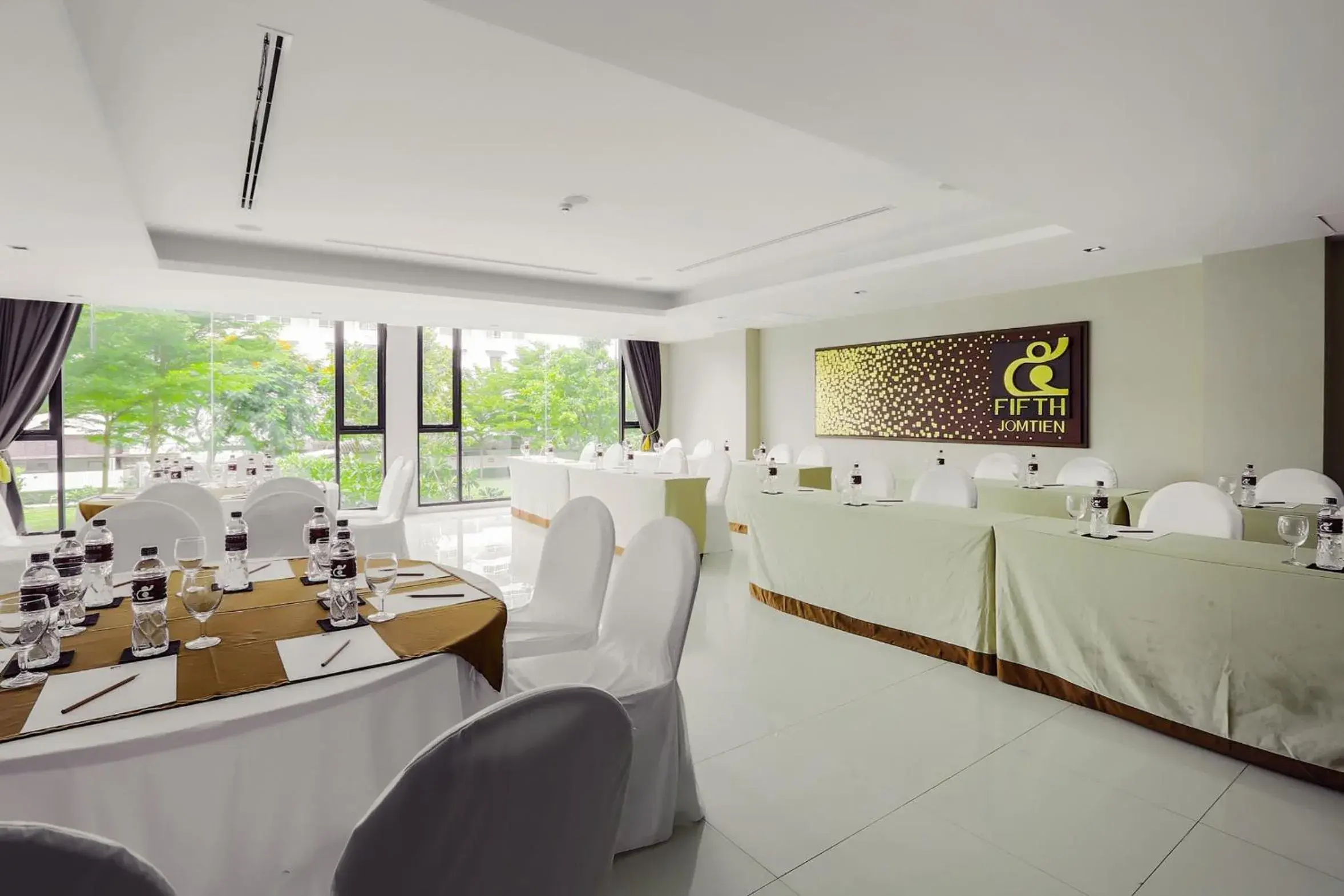 Day, Banquet Facilities in Fifth Jomtien Pattaya