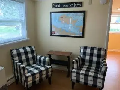 Living room, Seating Area in Chateau Country Inn and Captain's Cottage